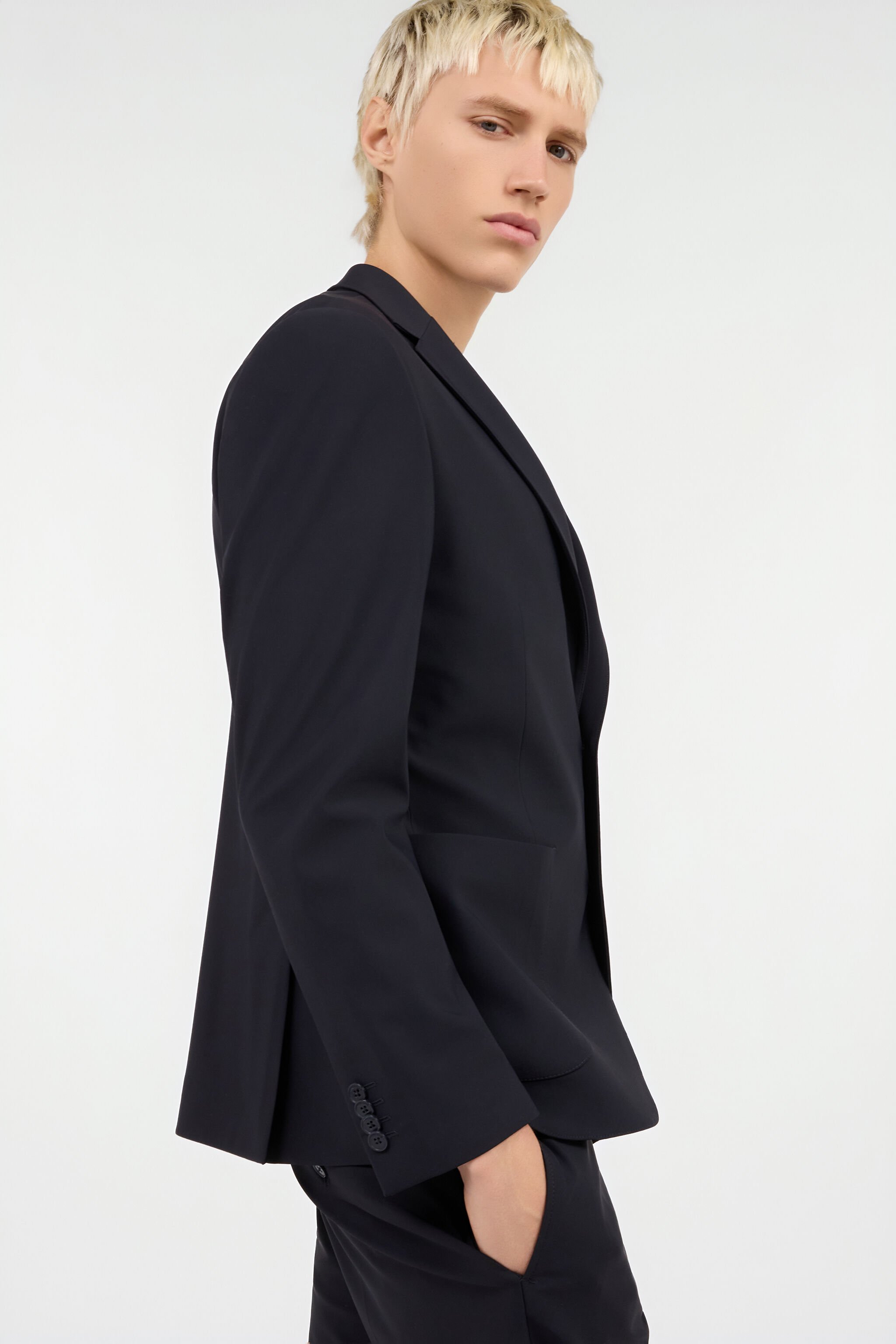 RC Black Tailored Suit RC Black Tailored Suit NAVY QOT40M-4GO01