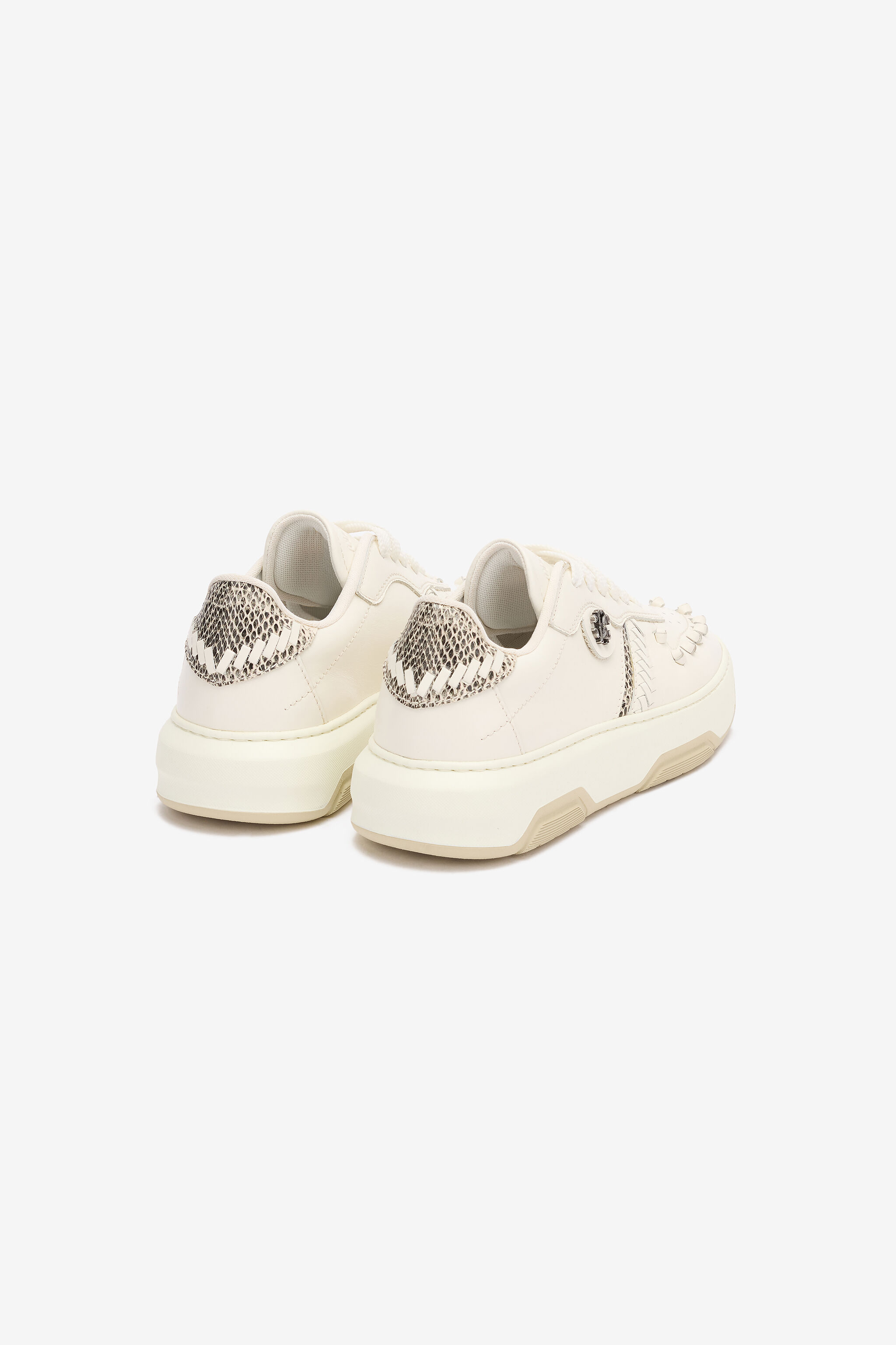 RC Sneakers With Cobra Inserts And Threading White UKS035-PZ94A