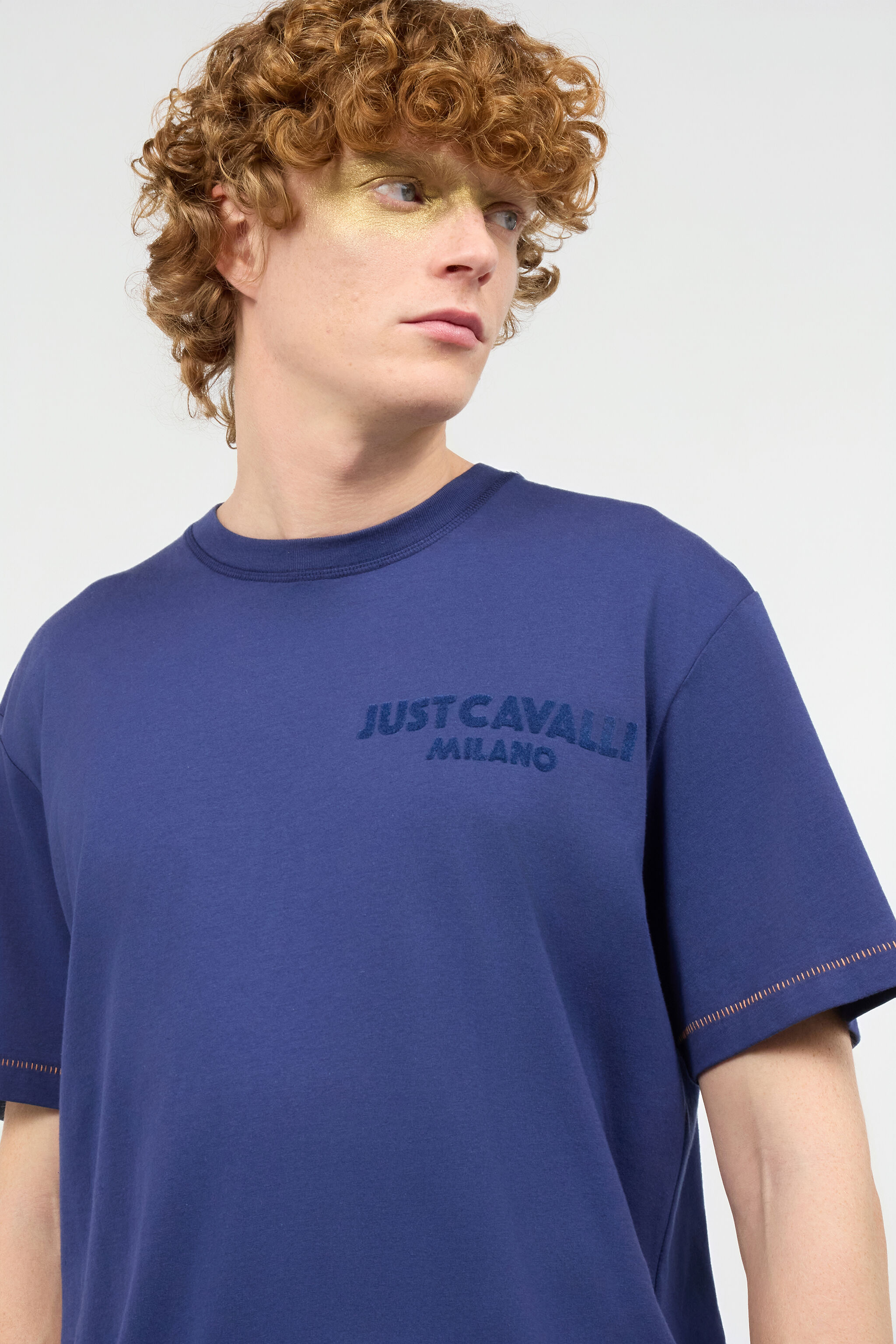 JC Camiseta Con Monograma JC Y Costuras En Contraste Azul oscuro UFT037-UF057