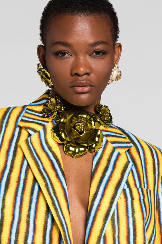 RC Metallic flower necklace RC Metallic flower necklace Yellow QKG016-AM001