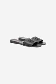 ${brand} Slides Con Monogram JC ${colorDescription} ${masterID}