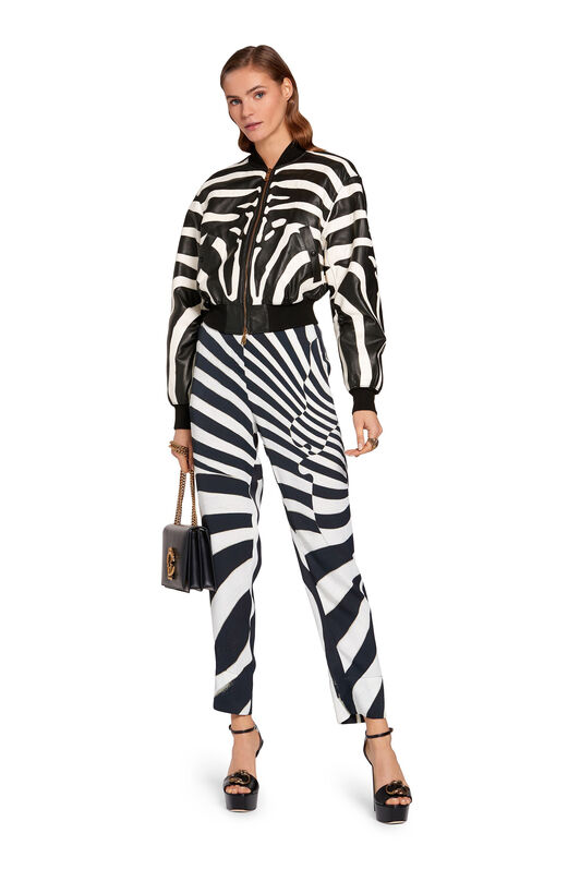RC Bomber cropped con motivo Zebra Avantgarde BLACK/WHITE KWP805-PN048