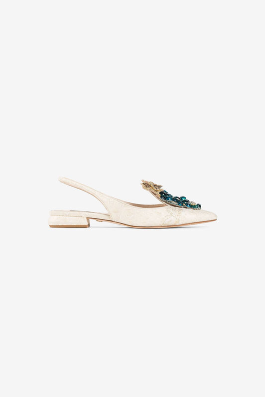 RC Le Pettegole Grape-Embellished Slingback Pumps RC Le Pettegole Grape-Embellished Slingback Pumps Ivory QWS009-FT228