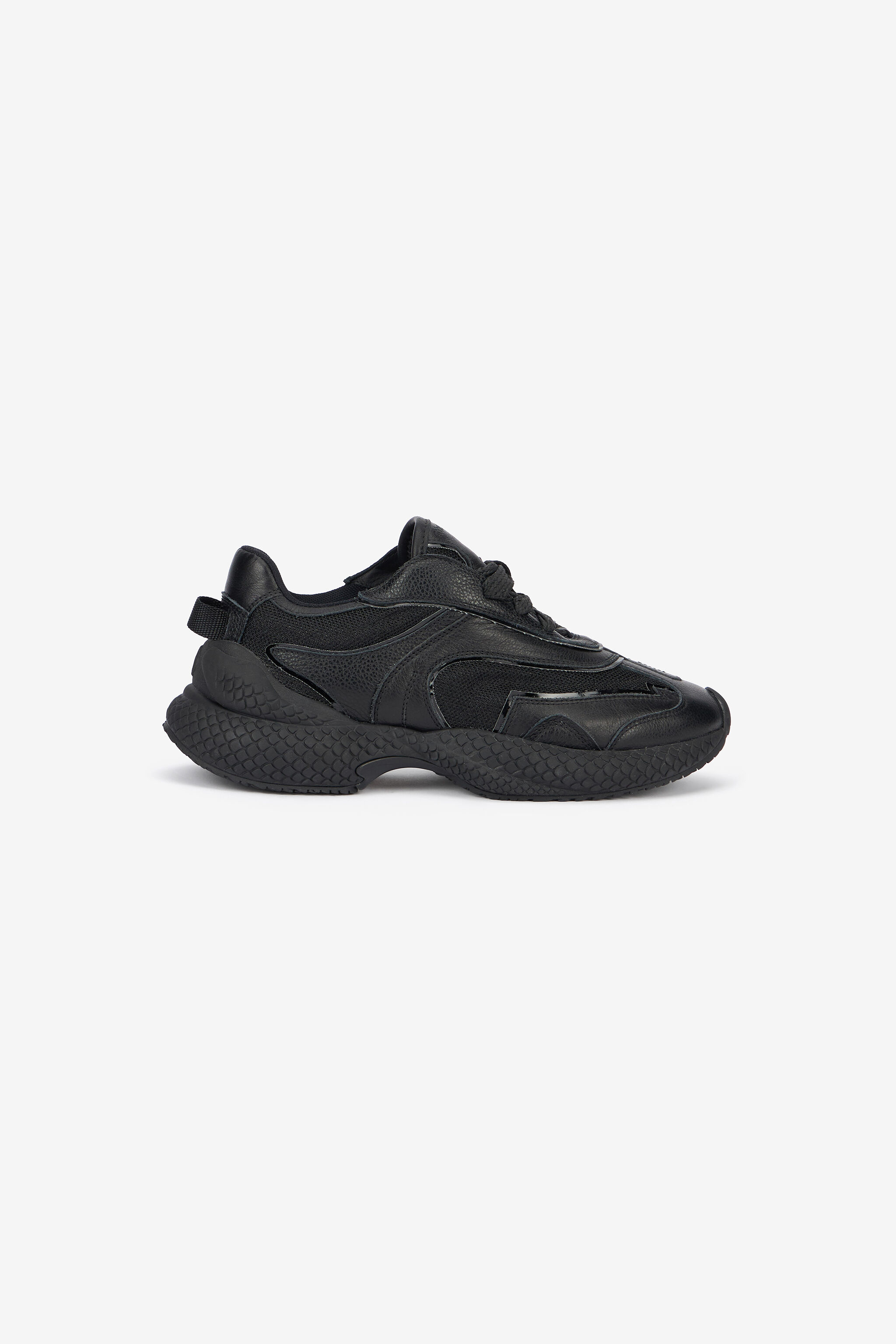 RC Black Lace-Up Low Sneakers Black VQS201-PZS68