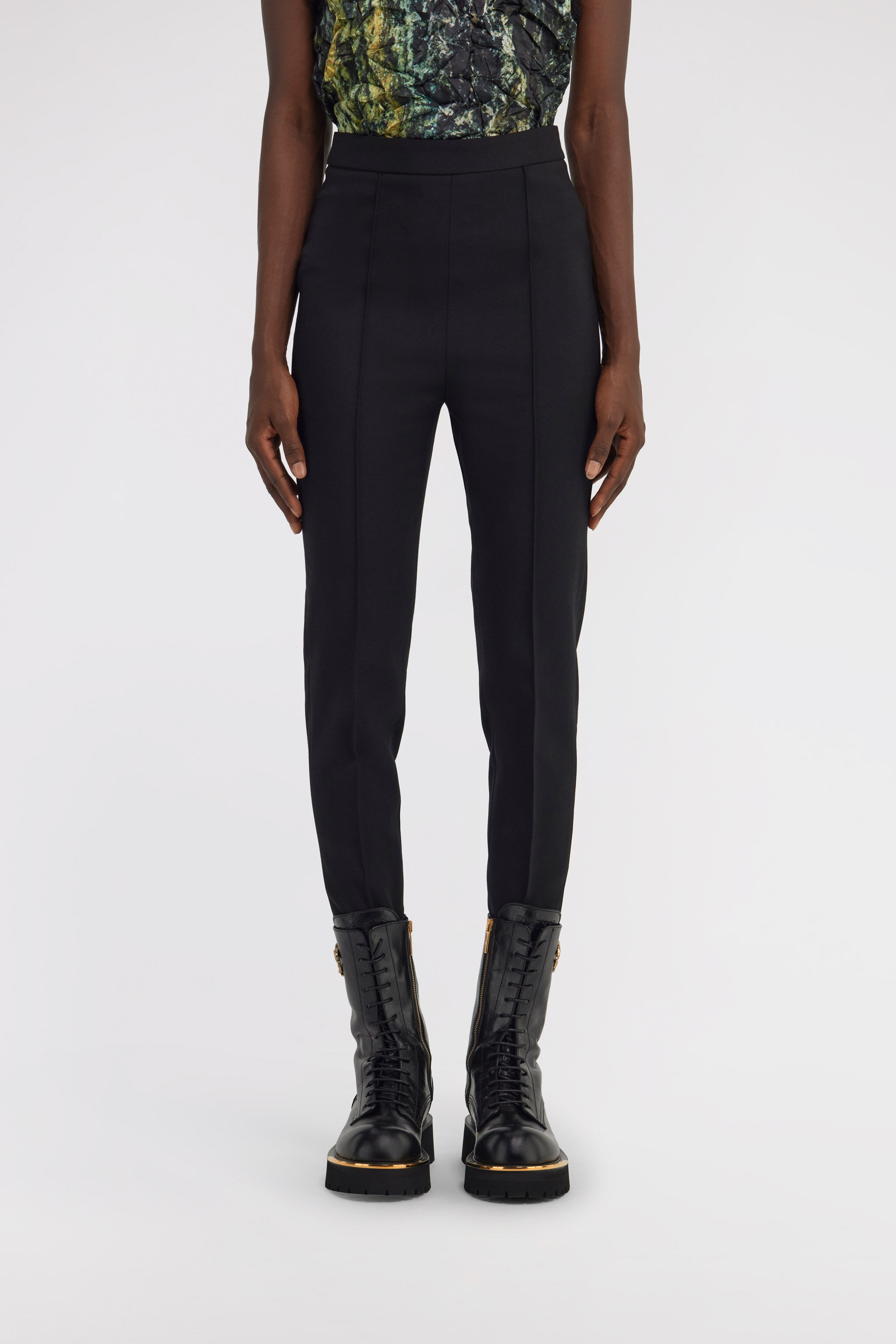 RC Stirrup pants Schwarz TWT204-WP001