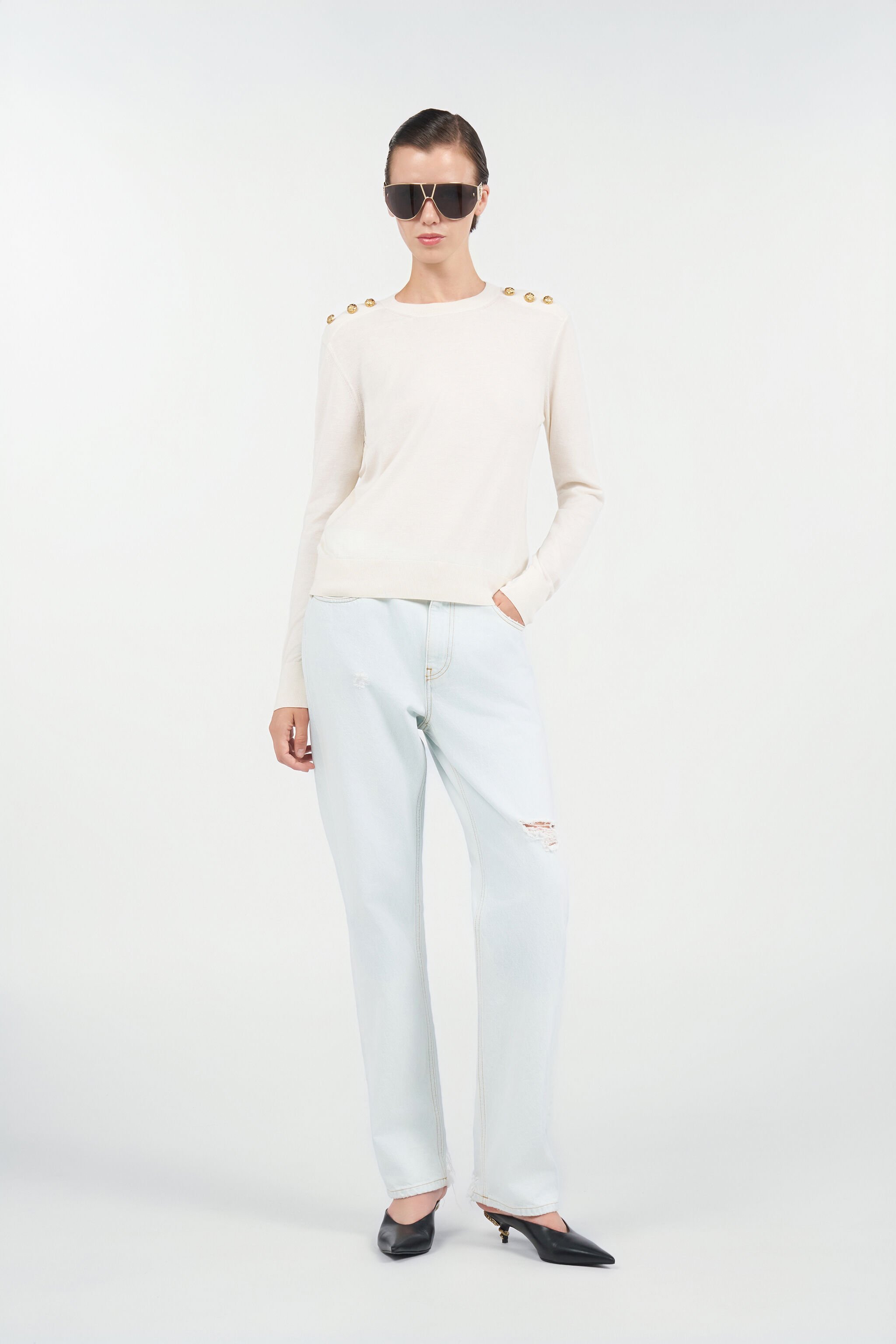 RC Sweater with gold buttons RC Sweater with gold buttons Avorio UWM610-WH003