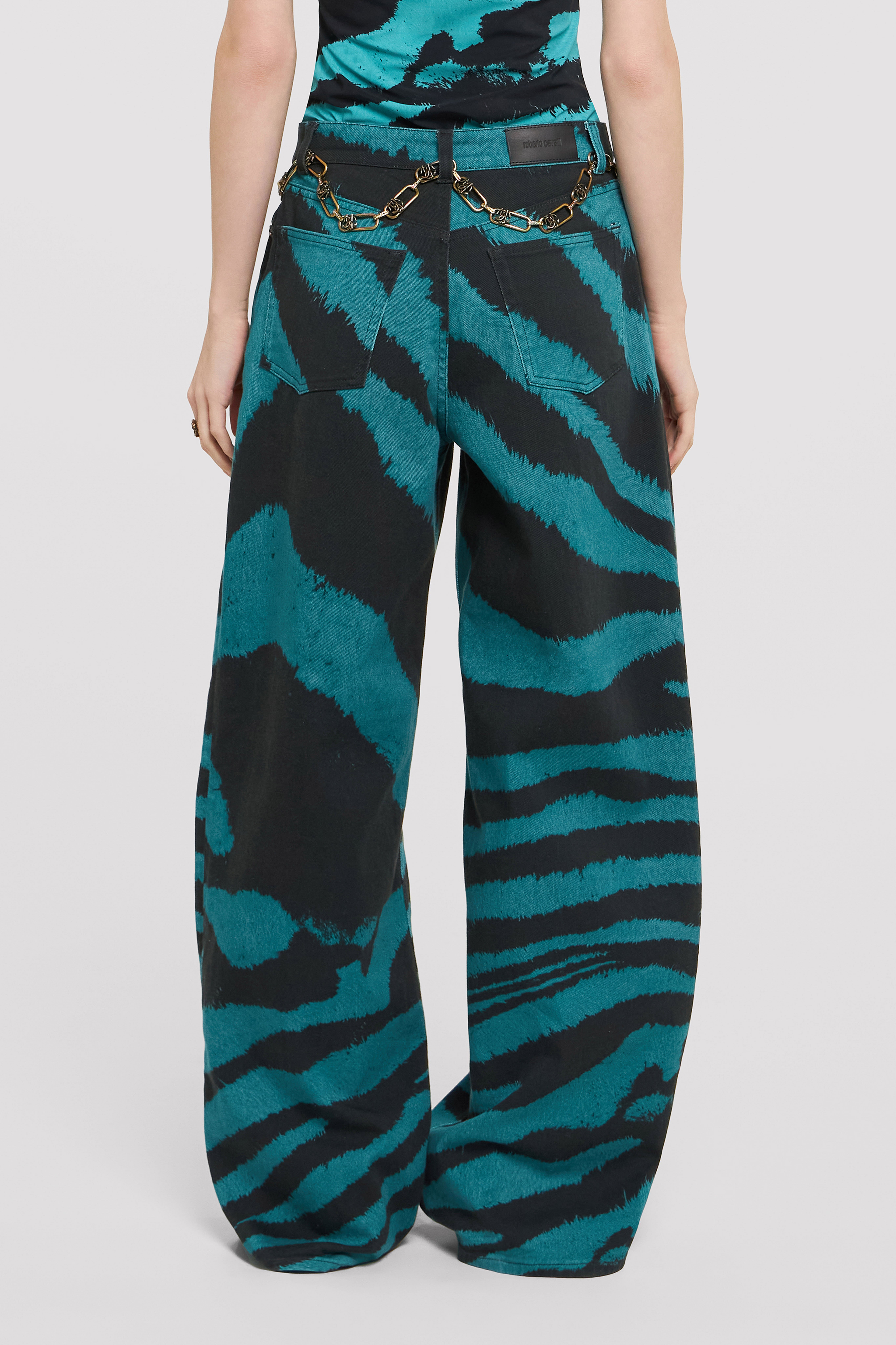 RC Loose fit jeans with Zebra Tribute print Blue UWJ207-DAP26