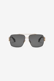 ${brand} Masculine look sunglasses ${colorDescription} ${masterID}