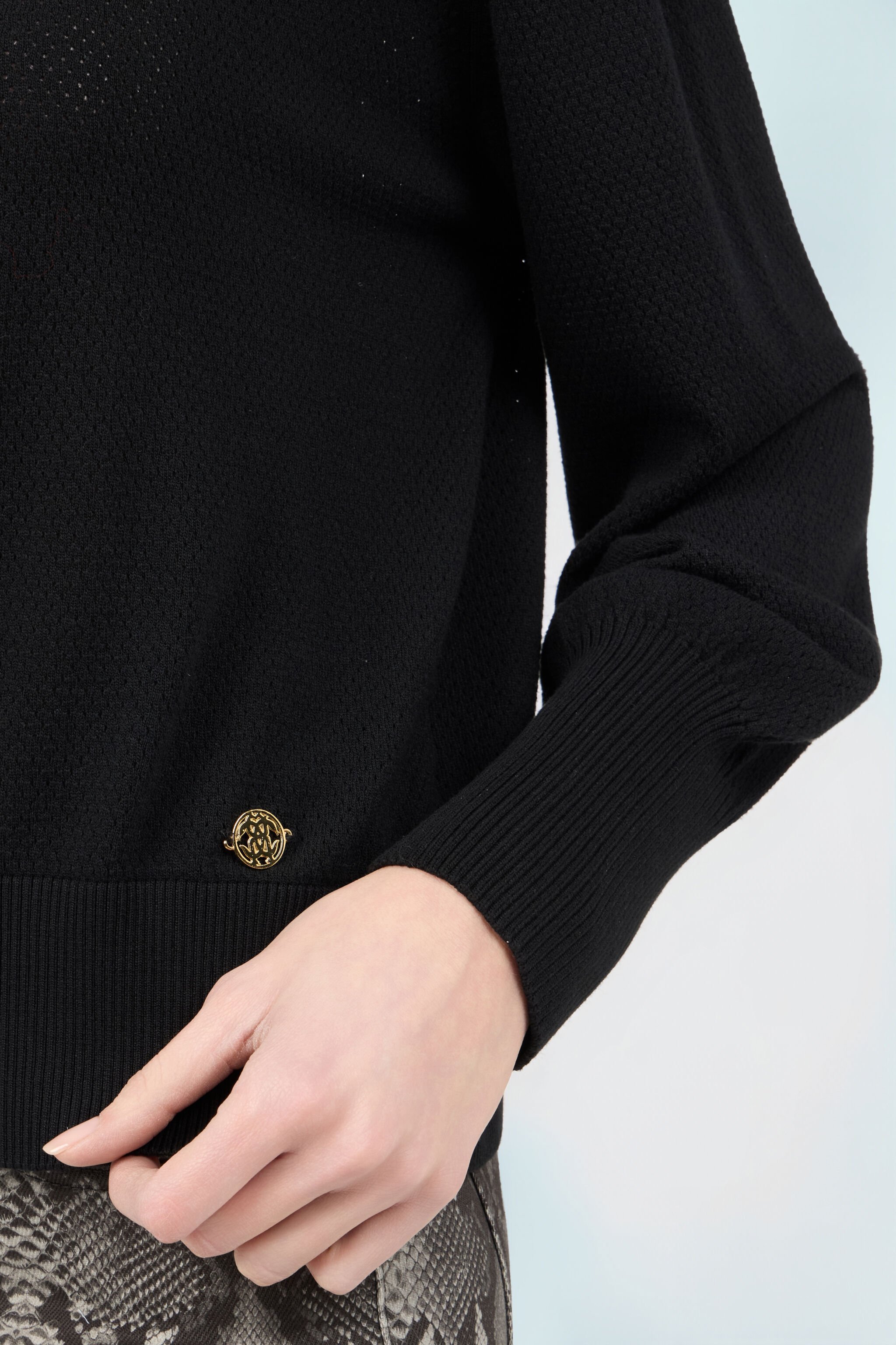 RC Black Viscose Sweater BLACK SOM60B-VI011