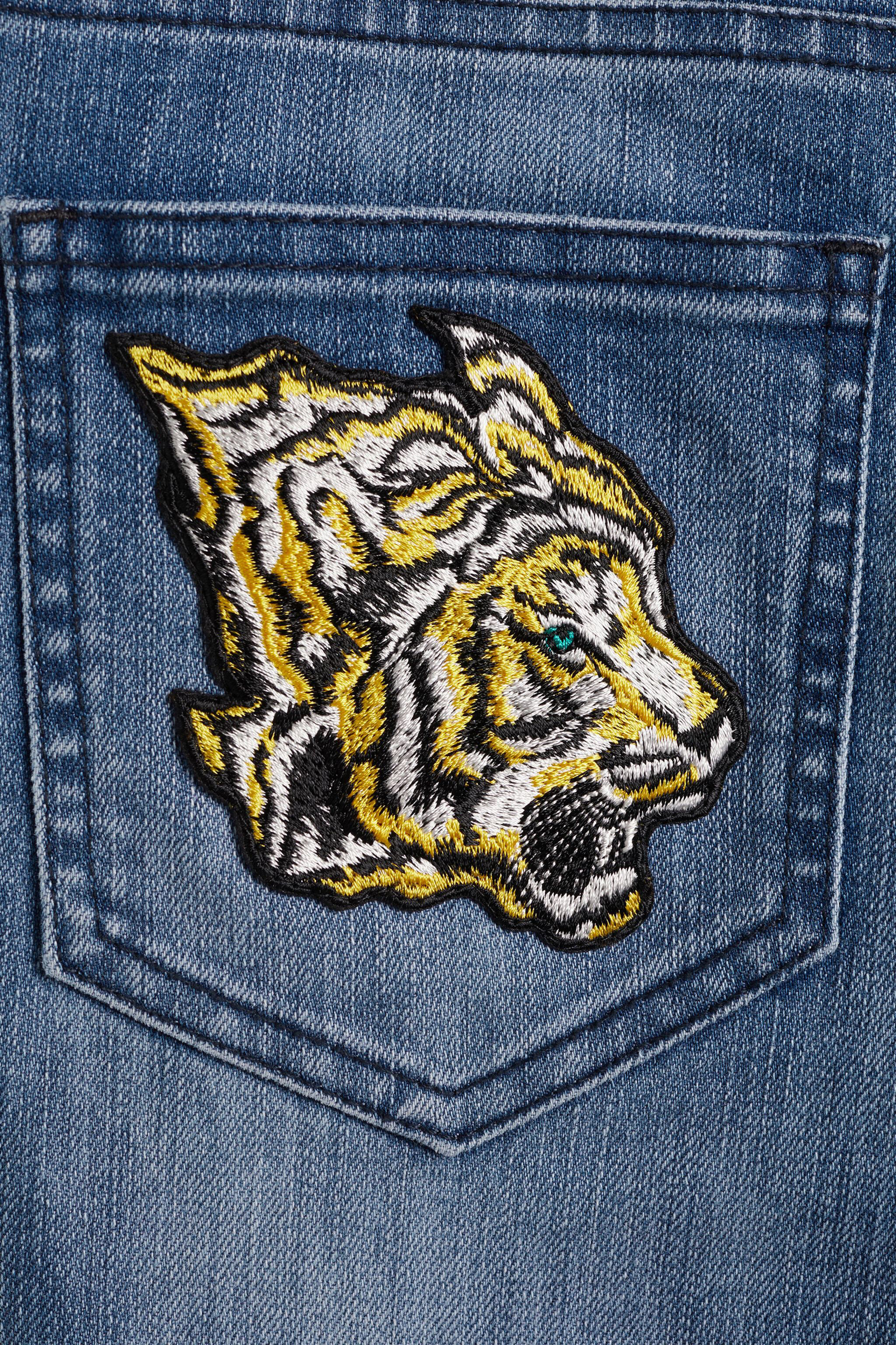 JU Jean droit à tigre brodé MEDIUM/LIGHT BLUE JJJ252-DS029