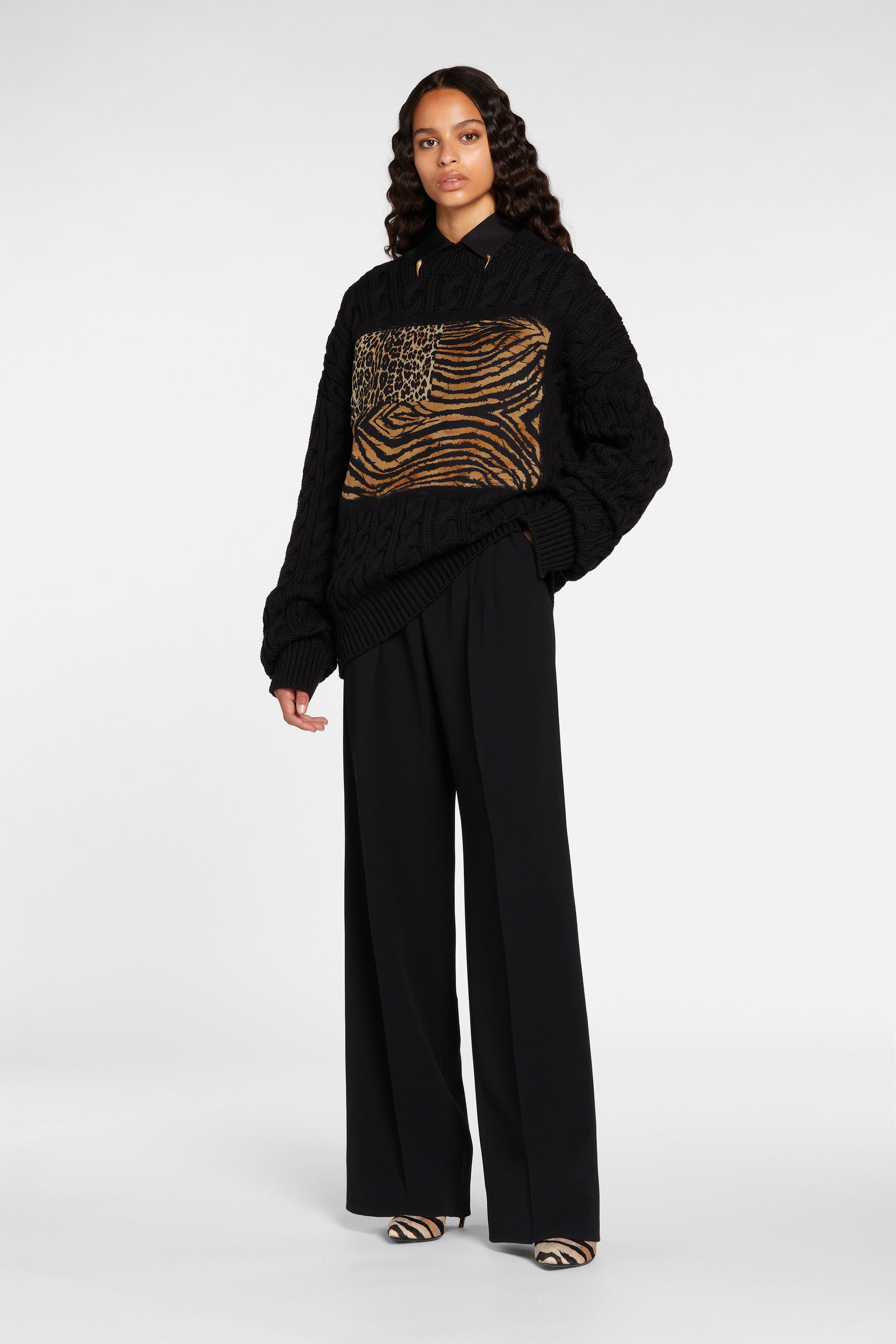 RC Sweater Black NNM631-MR001