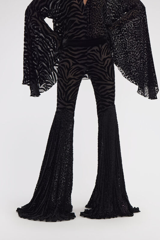 RC Velvet pants with Ray of Gold print Black RWT205-VL040
