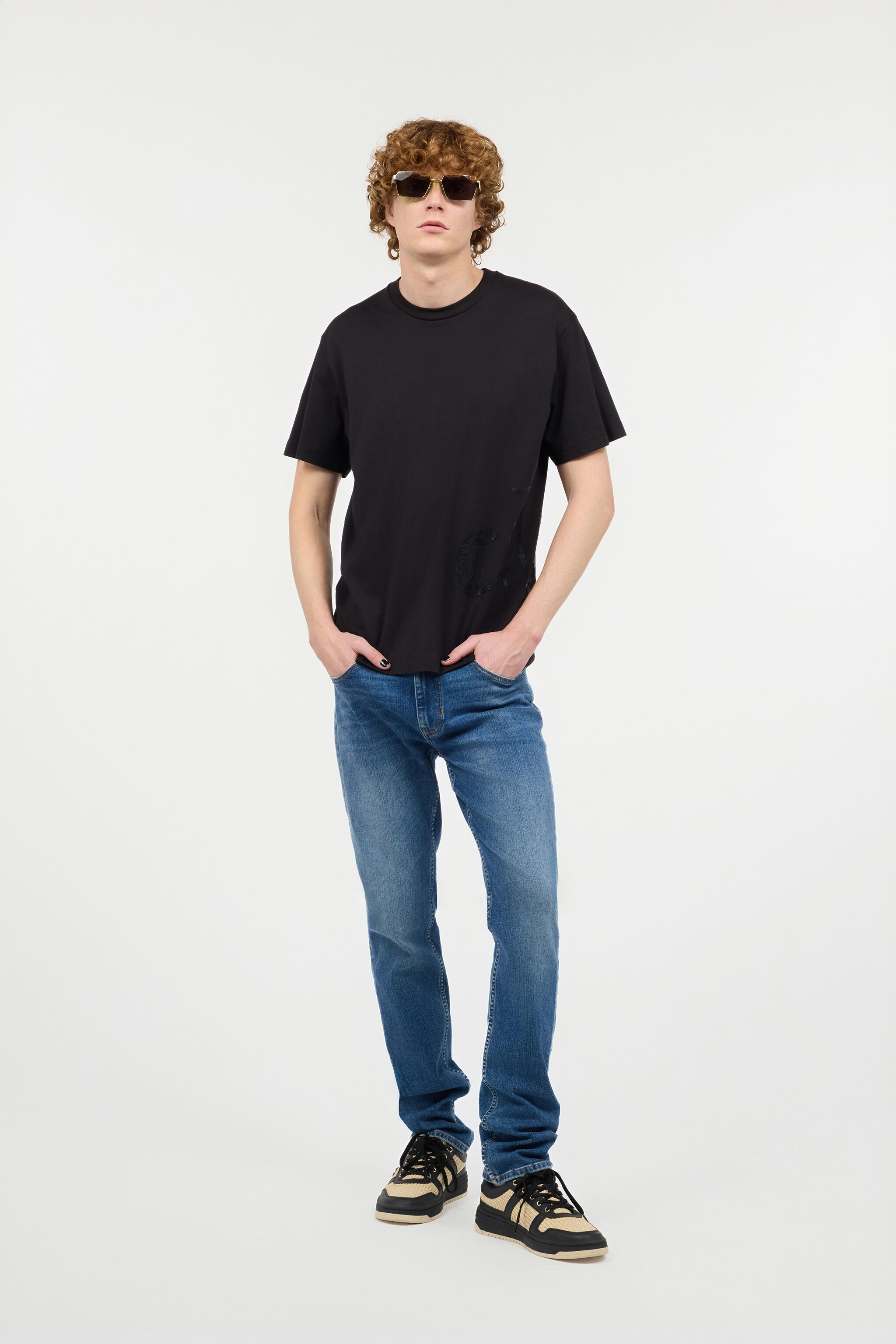 JC T-Shirt Avec Logo Sur Le Côté Noir UFT054-UF074