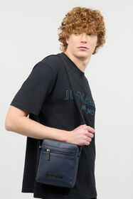 ${brand} Bolso Bandolera Con Logotipo ${colorDescription} ${masterID}