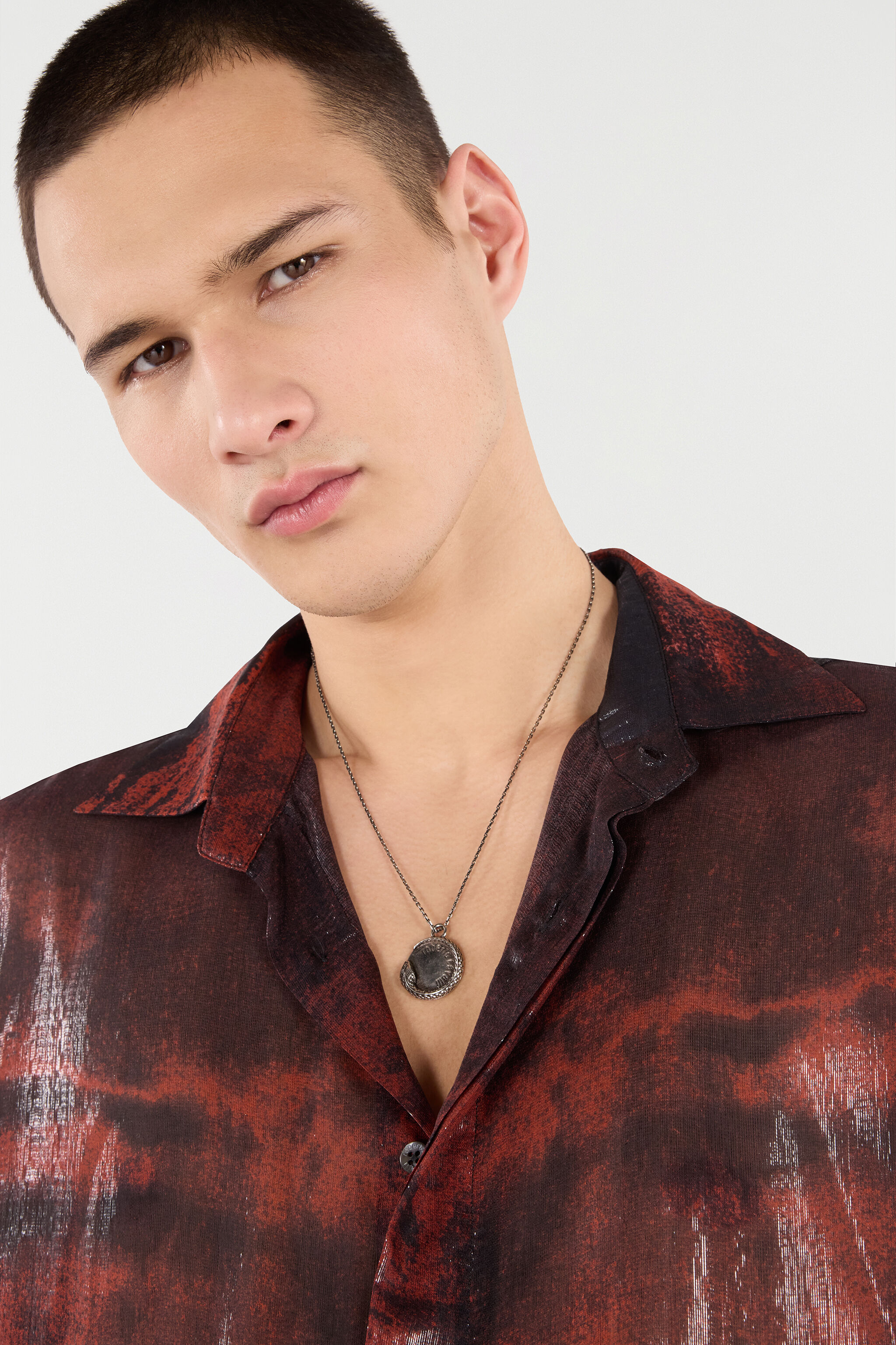 RC Collar Con Serpiente Y Logotipo Plata URG002-AM258