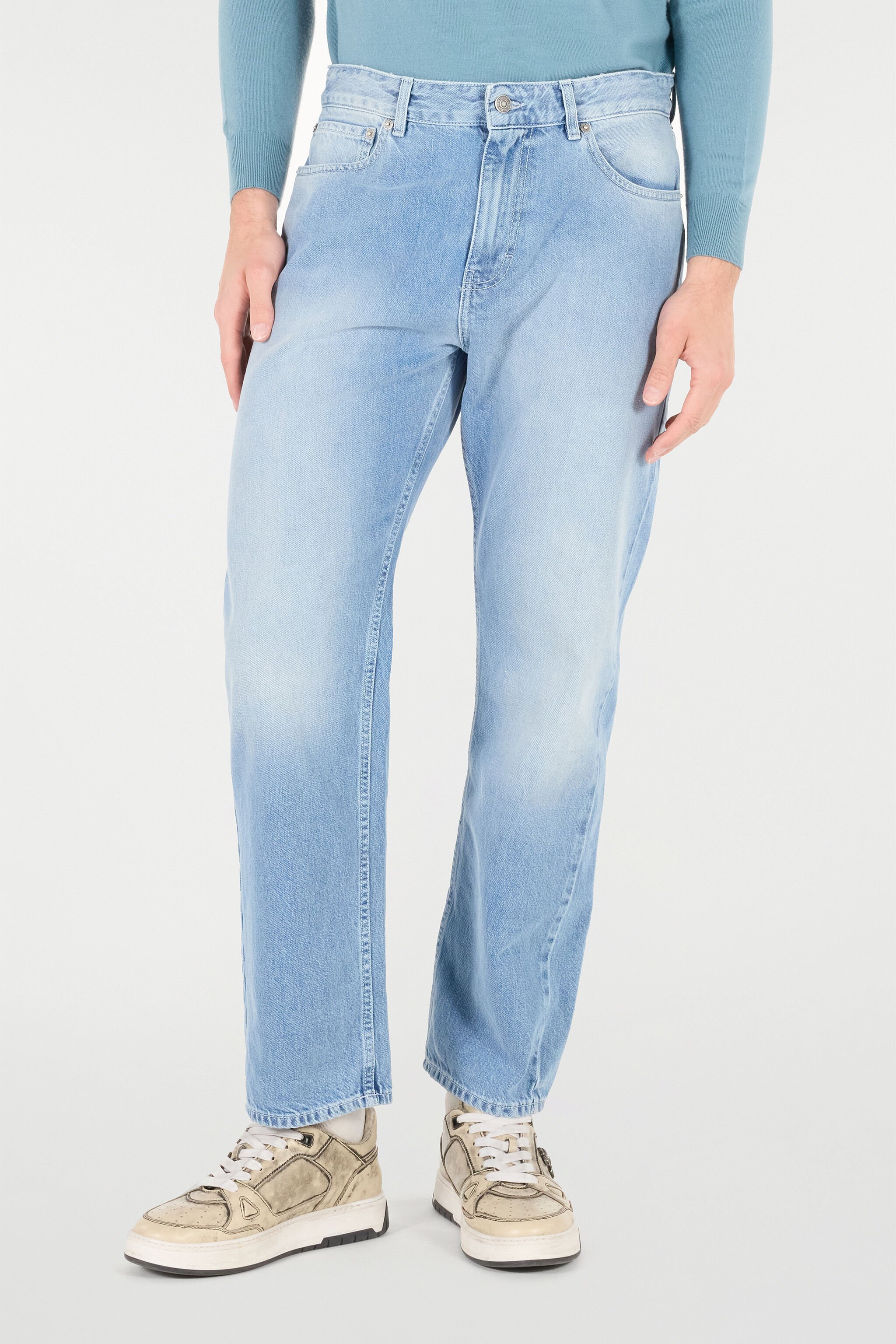RC Jeans With Faded Detailing Light blue URJ218-VT001