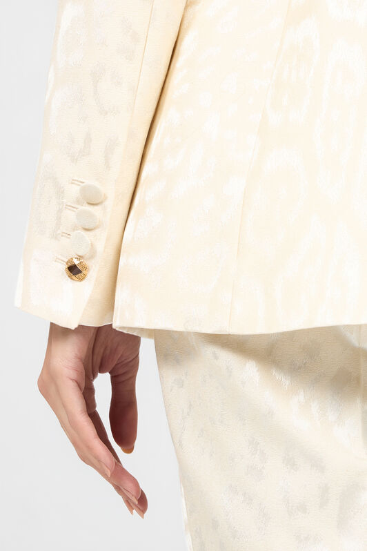 RC Ivory Jacket With Jaguar Motif RC Ivory Jacket With Jaguar Motif IVORY XQT401-TJ033