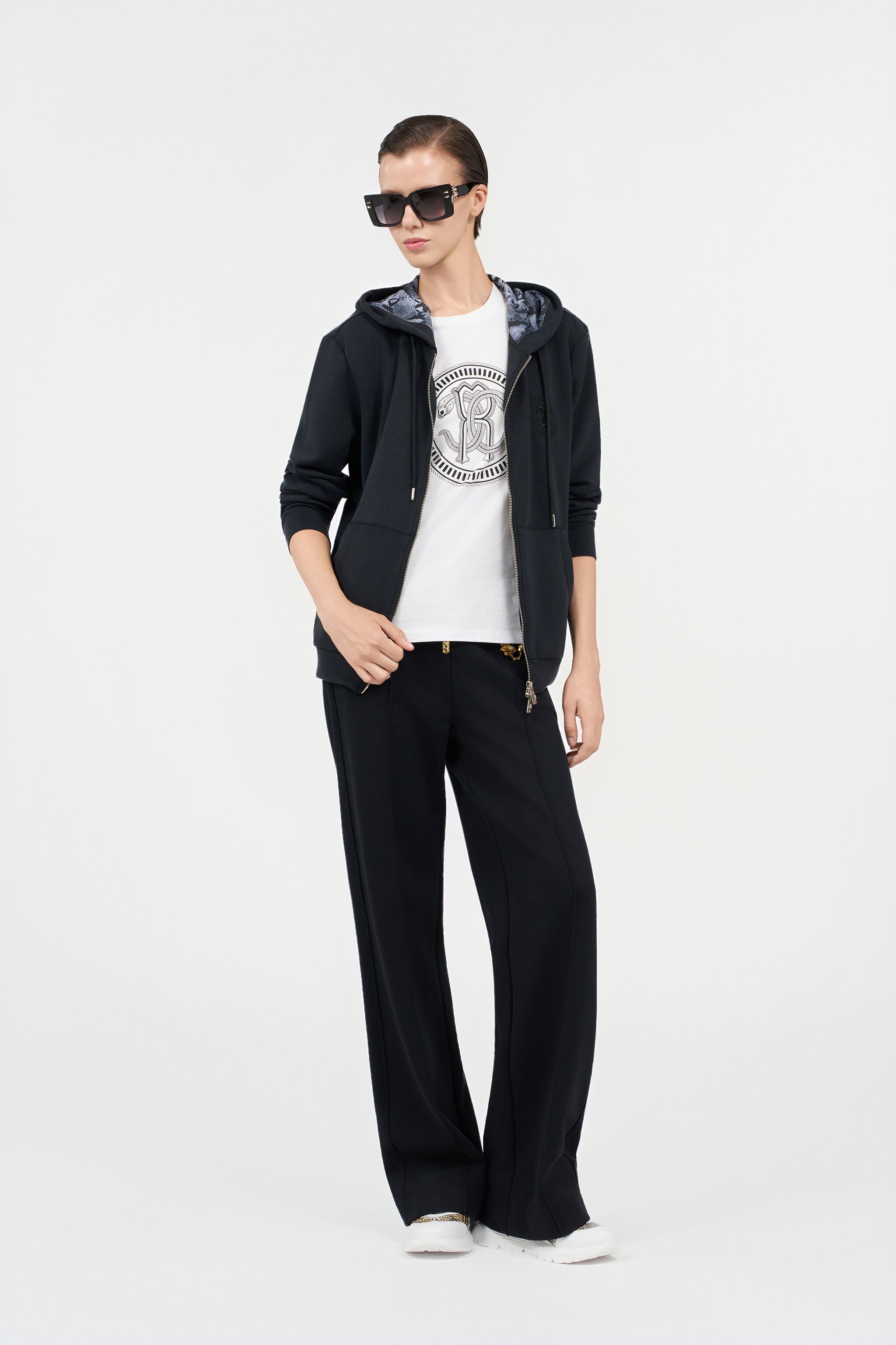 RC Black Logo Sweatshirt BLACK QOT66B-CF054