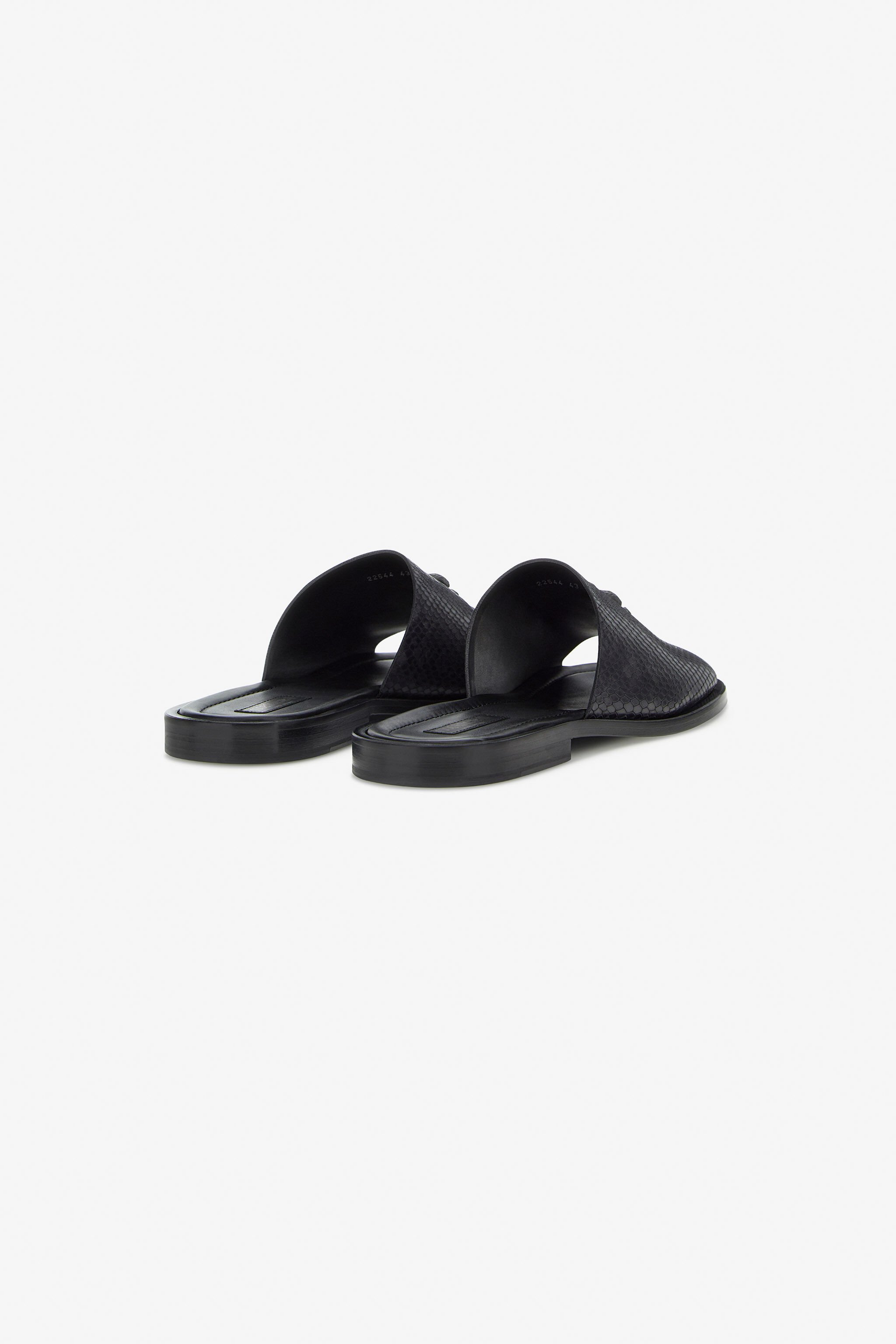 RC Sandals with Monogram RC Black SRS053-PZ181