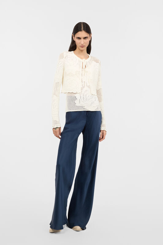RC Openwork Top With Roses White UKM604-MI001