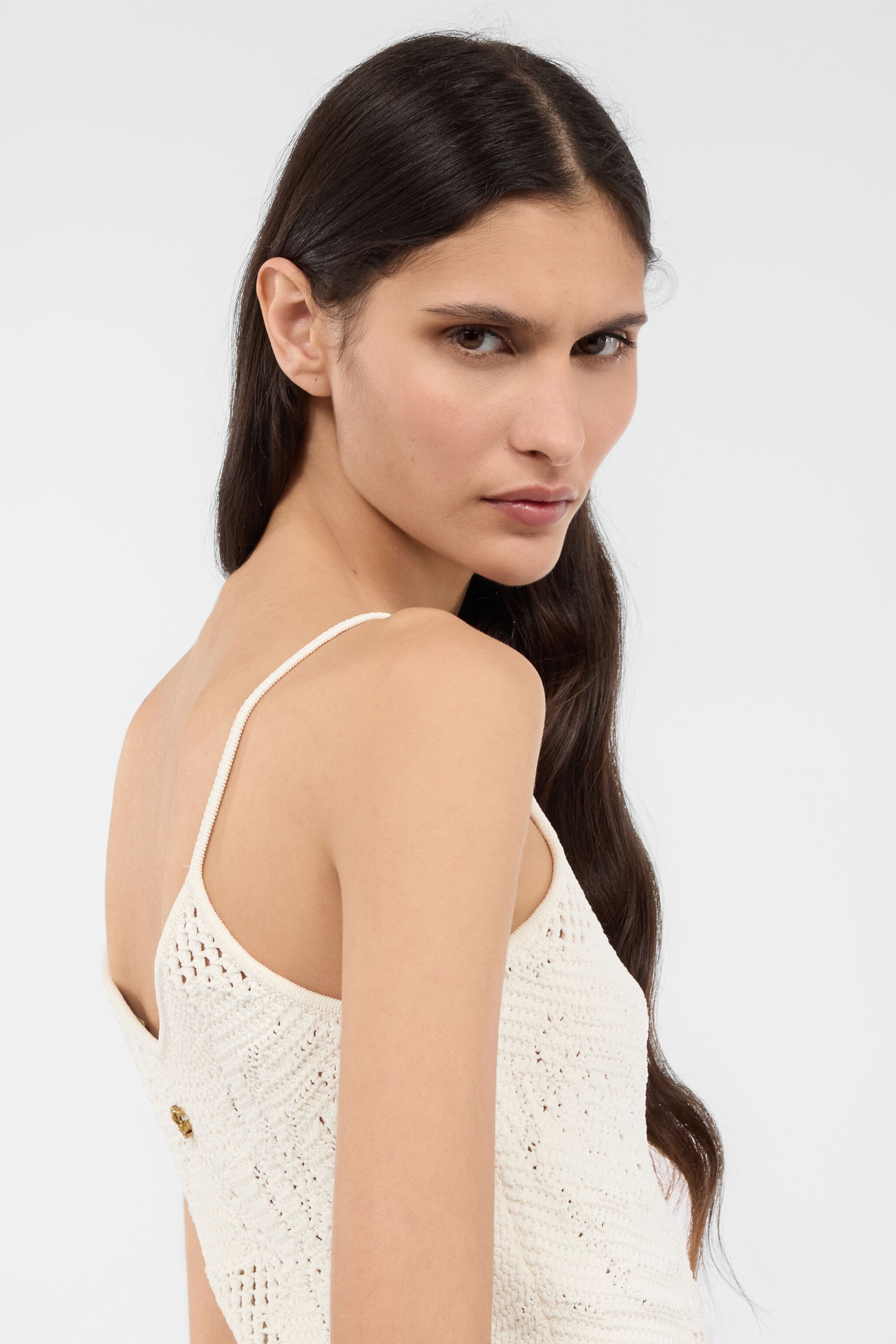 RC Openwork Top With Roses White UKM604-MI001