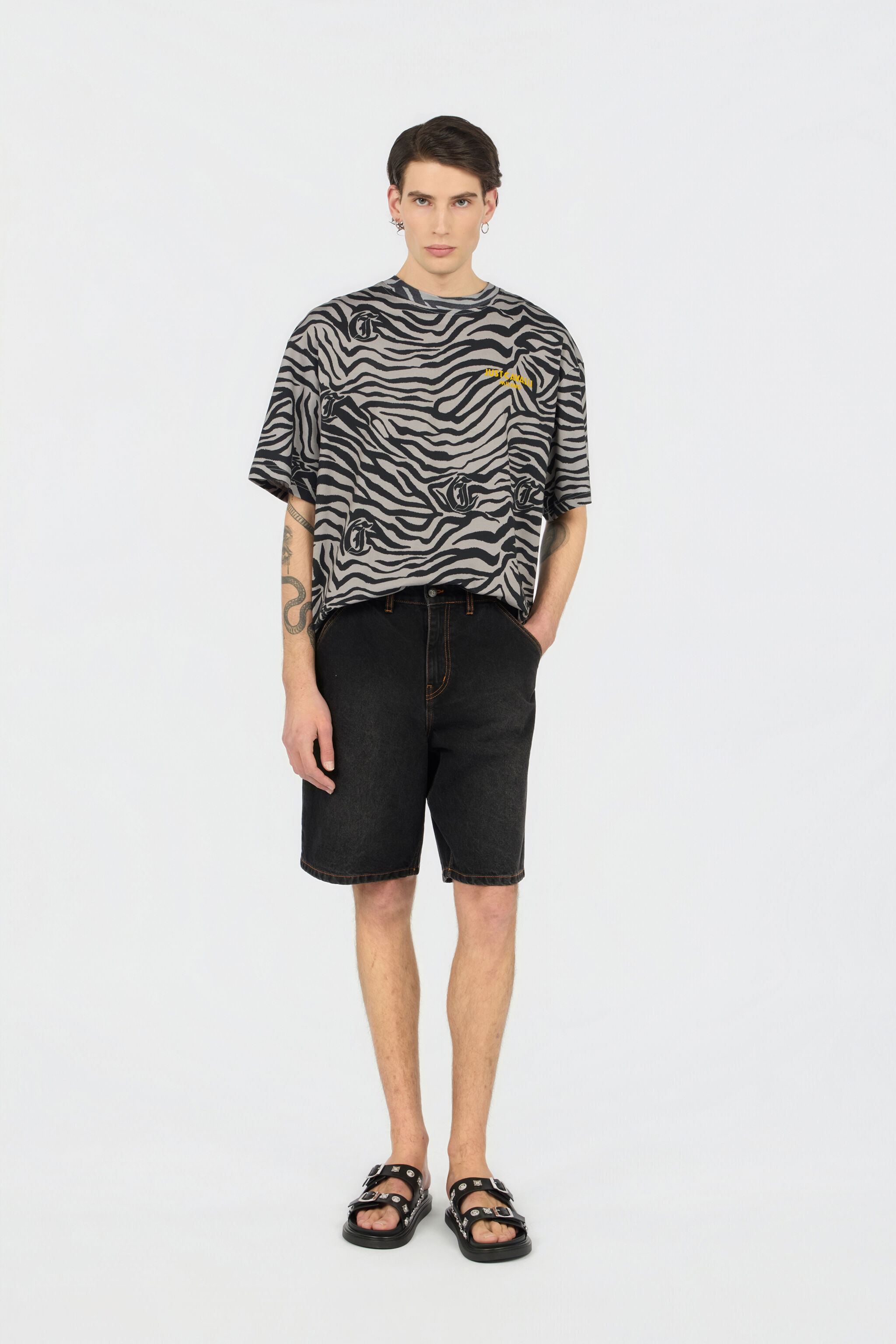 JC Bermudas De Denim Negro BLACK WFT026-WF053