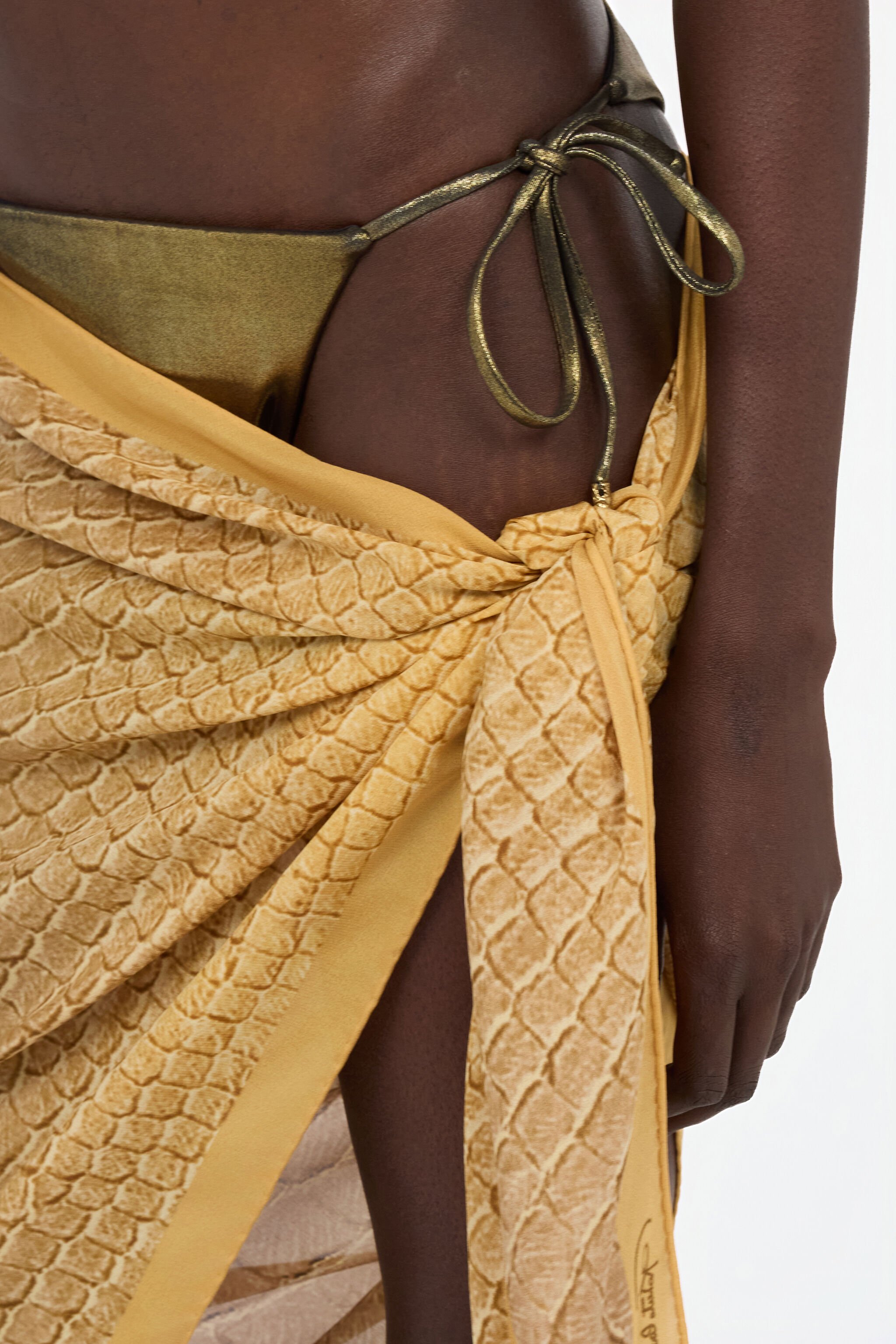 RC Silk Pareo with Beige and Sand Scale Print BEIGE/SAND WWI005-SQS31