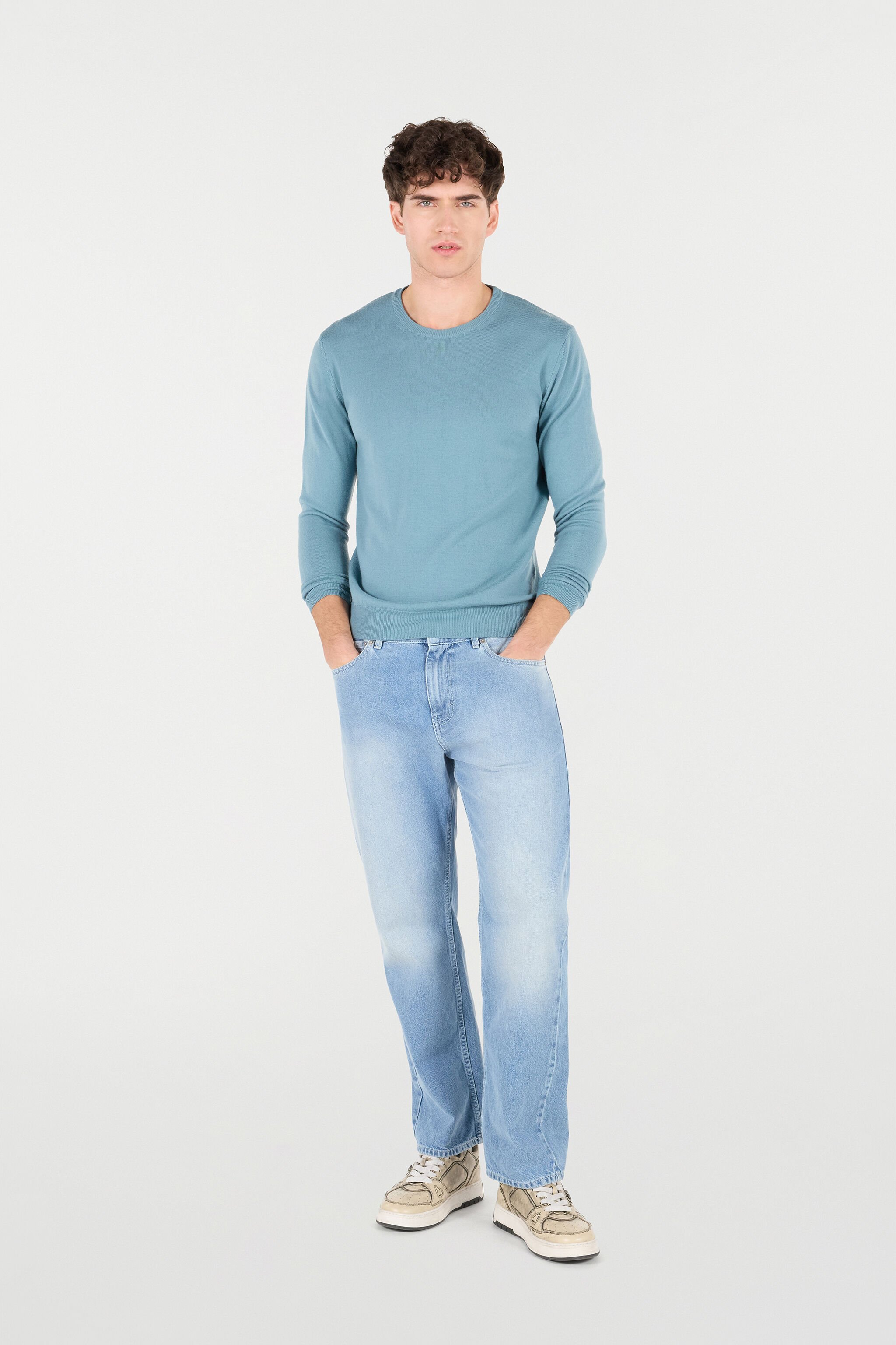 RC Jeans With Faded Detailing Light blue URJ218-VT001