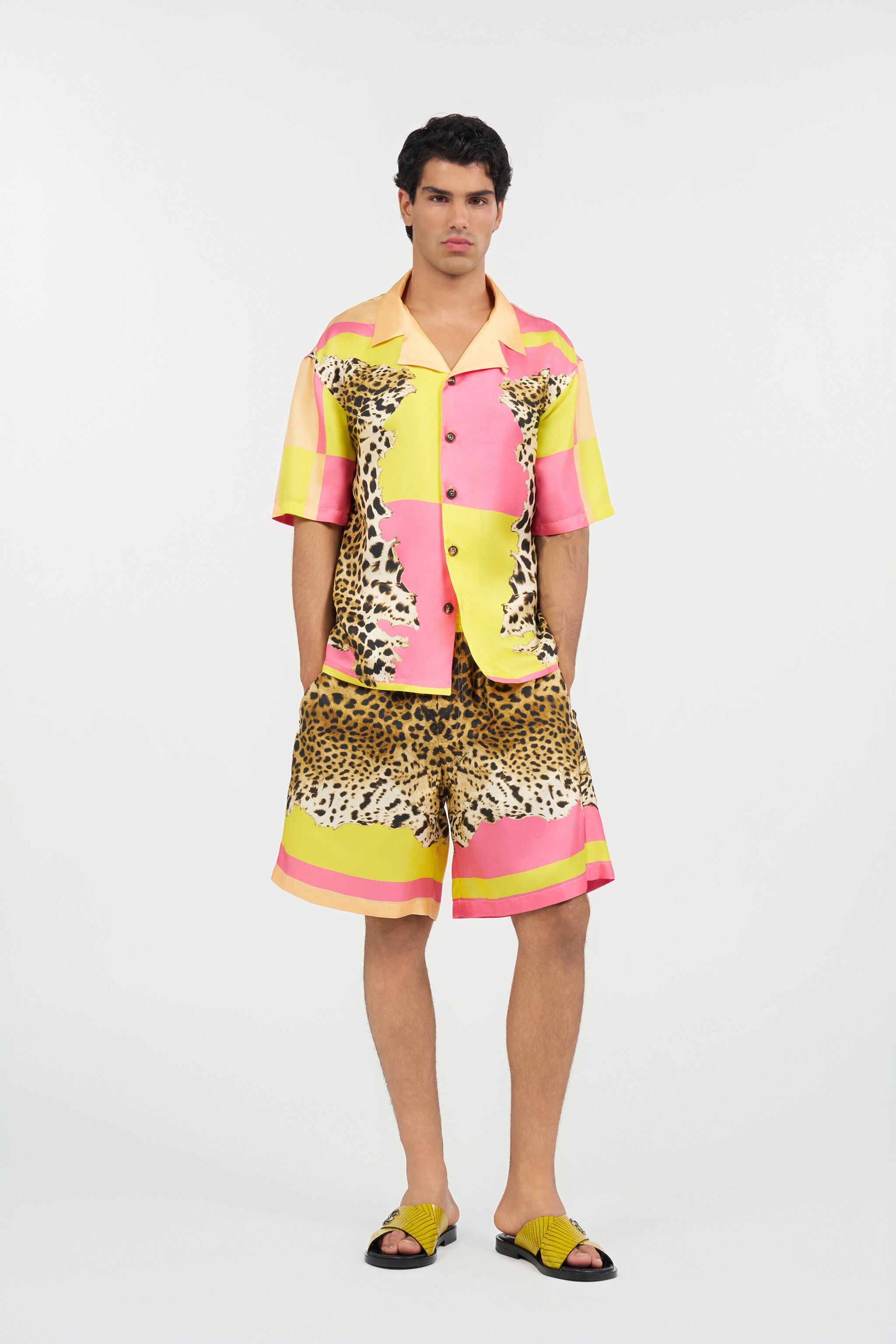 RC Cavalli Pop Print Silk Bermuda Shorts RC Cavalli Pop Print Silk Bermuda Shorts MULTICOLOR WNT271-4QR33