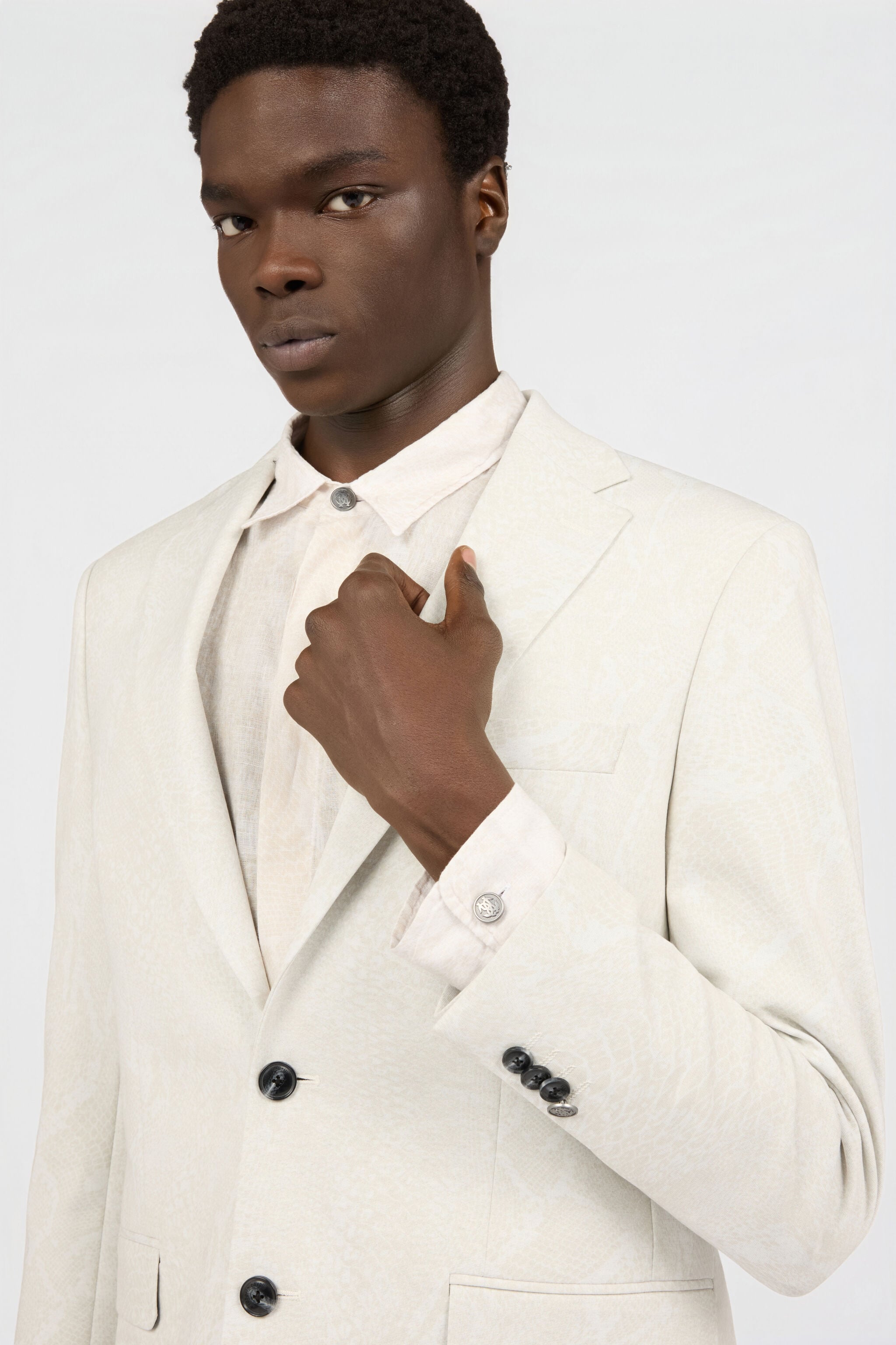 RC Beige Suit WHITE SOT40H-FY044