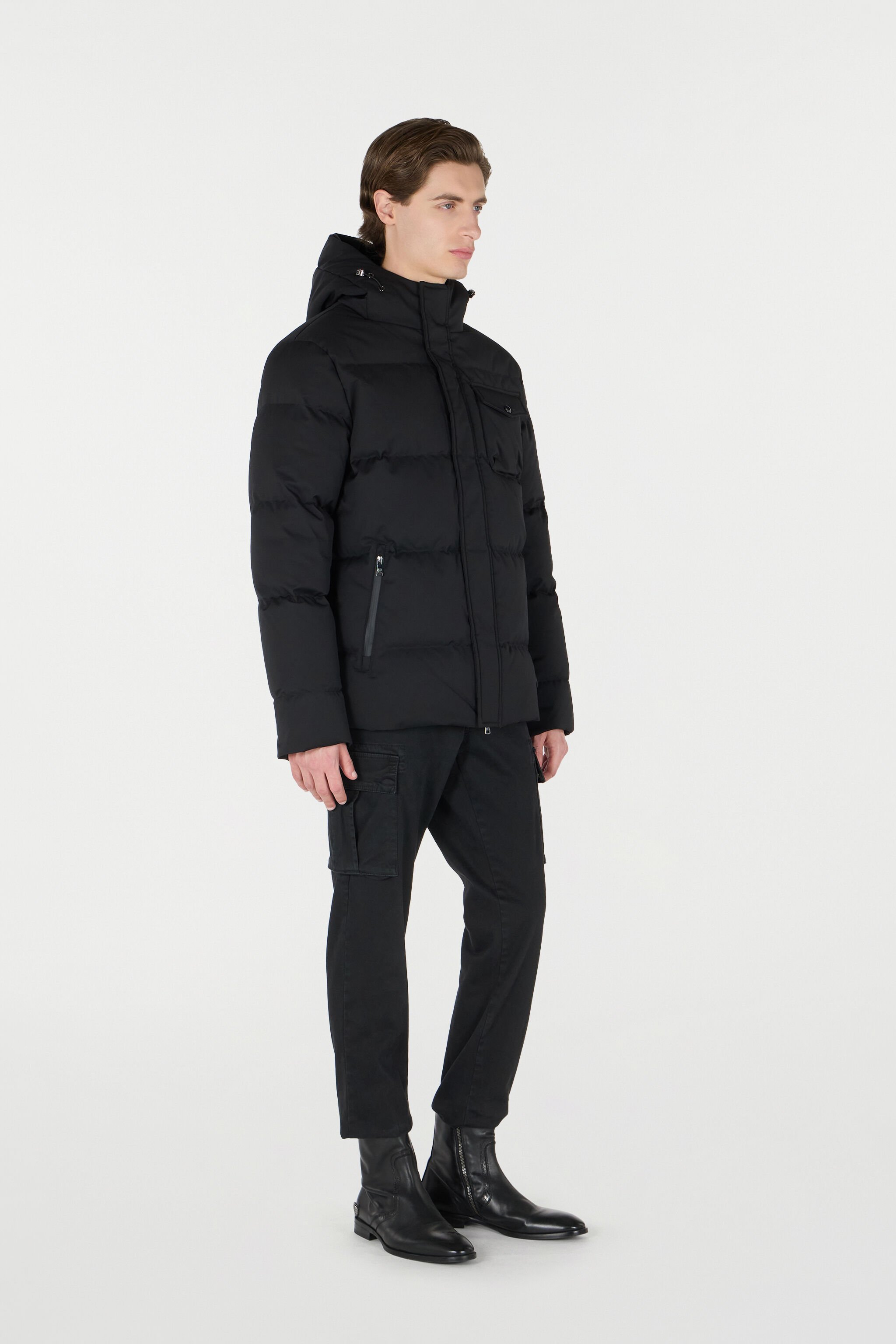 RC Chaqueta Acolchada Negra con Capucha Negro OOT40F-DJ001