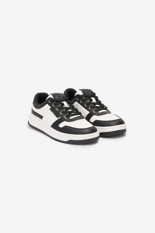 JC Sneakers With Logo Black/White UFS021-UF296