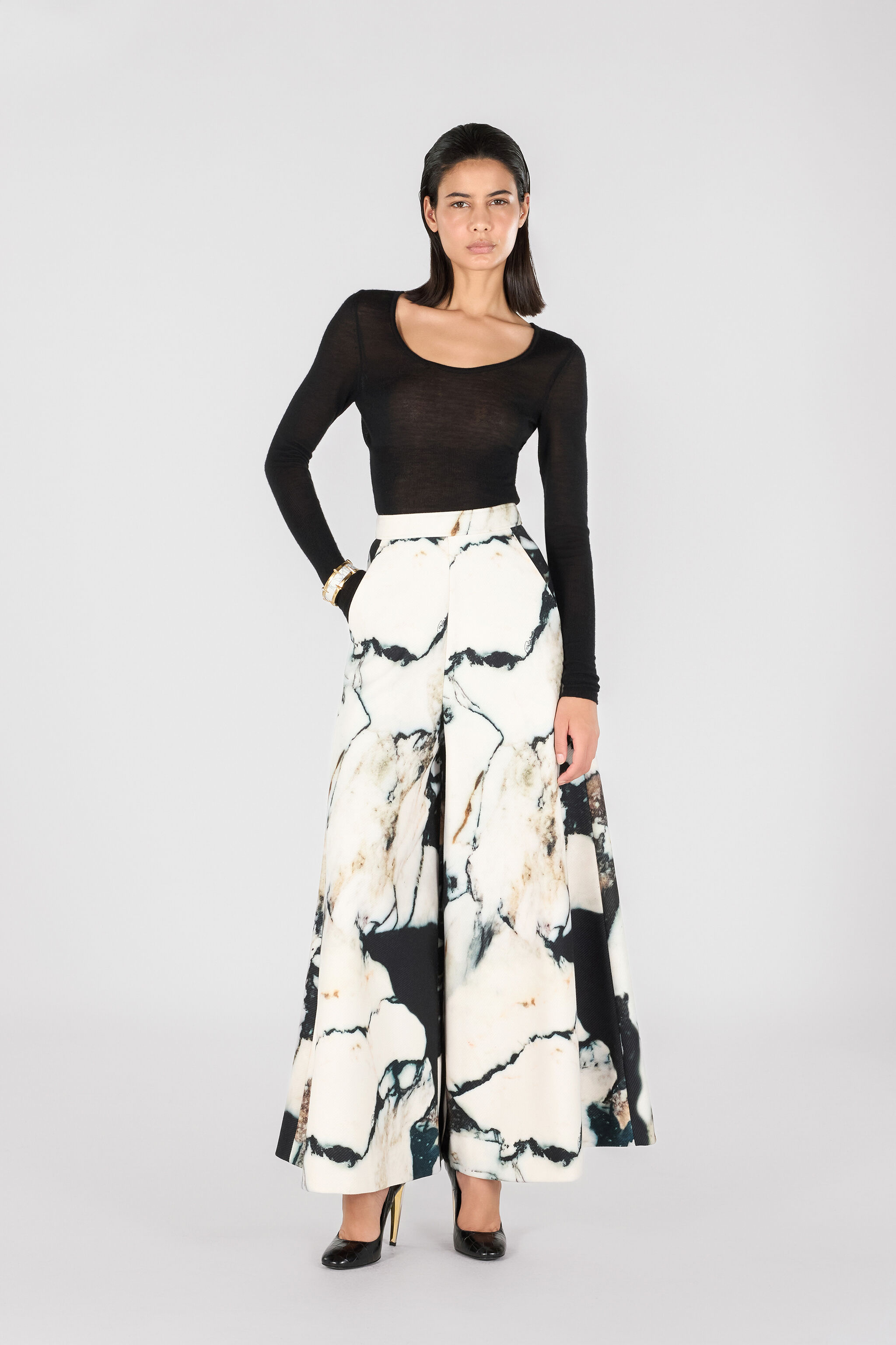 RC Loose flare trousers with Marble print Black/White TWT202-9MN18