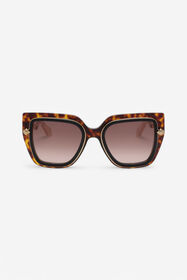${brand} Wide and feminine front sunglasses with double ring decoration ${colorDescription} ${masterID}