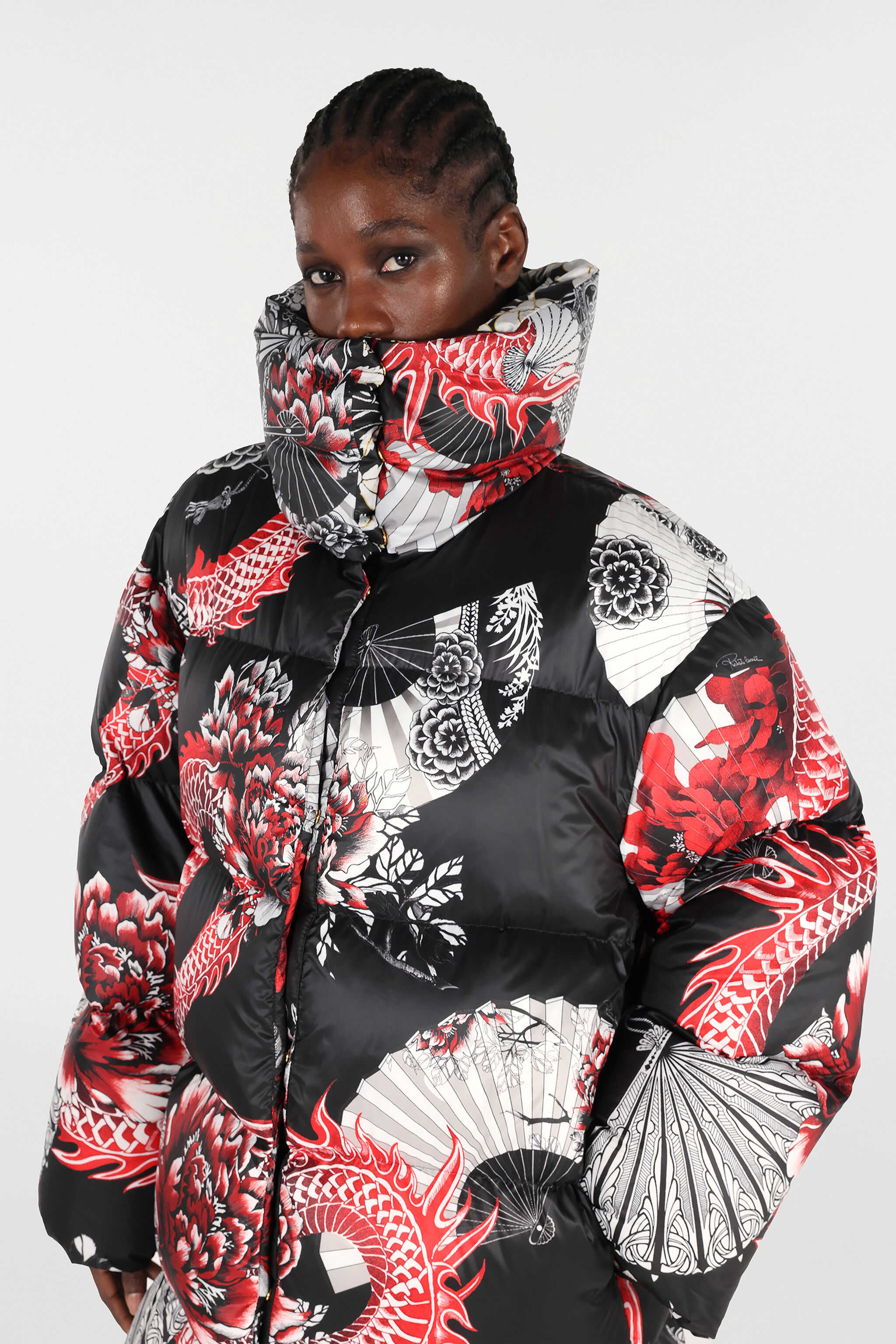 RC Puffer Jacket with All-Over Print and Removable Hem Black/Red VQT801-3FP75