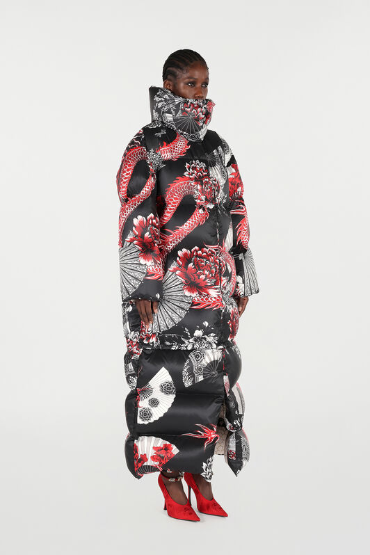 RC Puffer Jacket with All-Over Print and Removable Hem Black/Red VQT801-3FP75