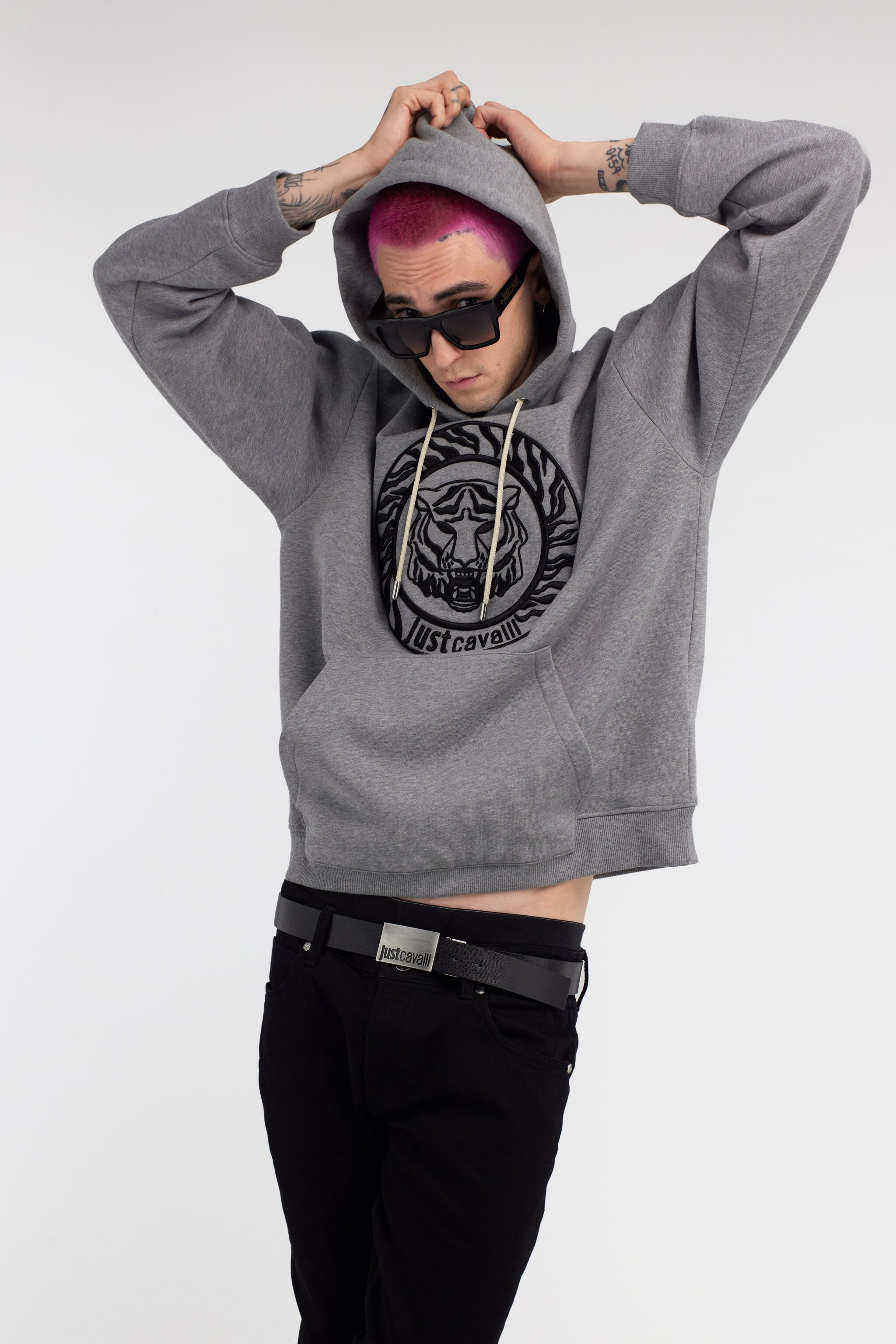 JC Just Cavalli Tiger Logo Front-Pocket Sweatshirt Gris RRT973-RR235