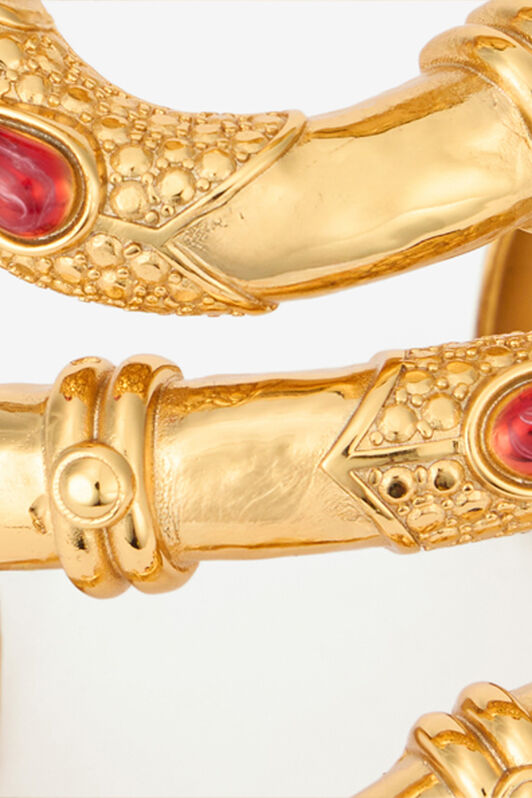 RC Gold Rigid Bracelet with Black and Ruby Stones ORO/NERO/RUBINO VWG001-AM081