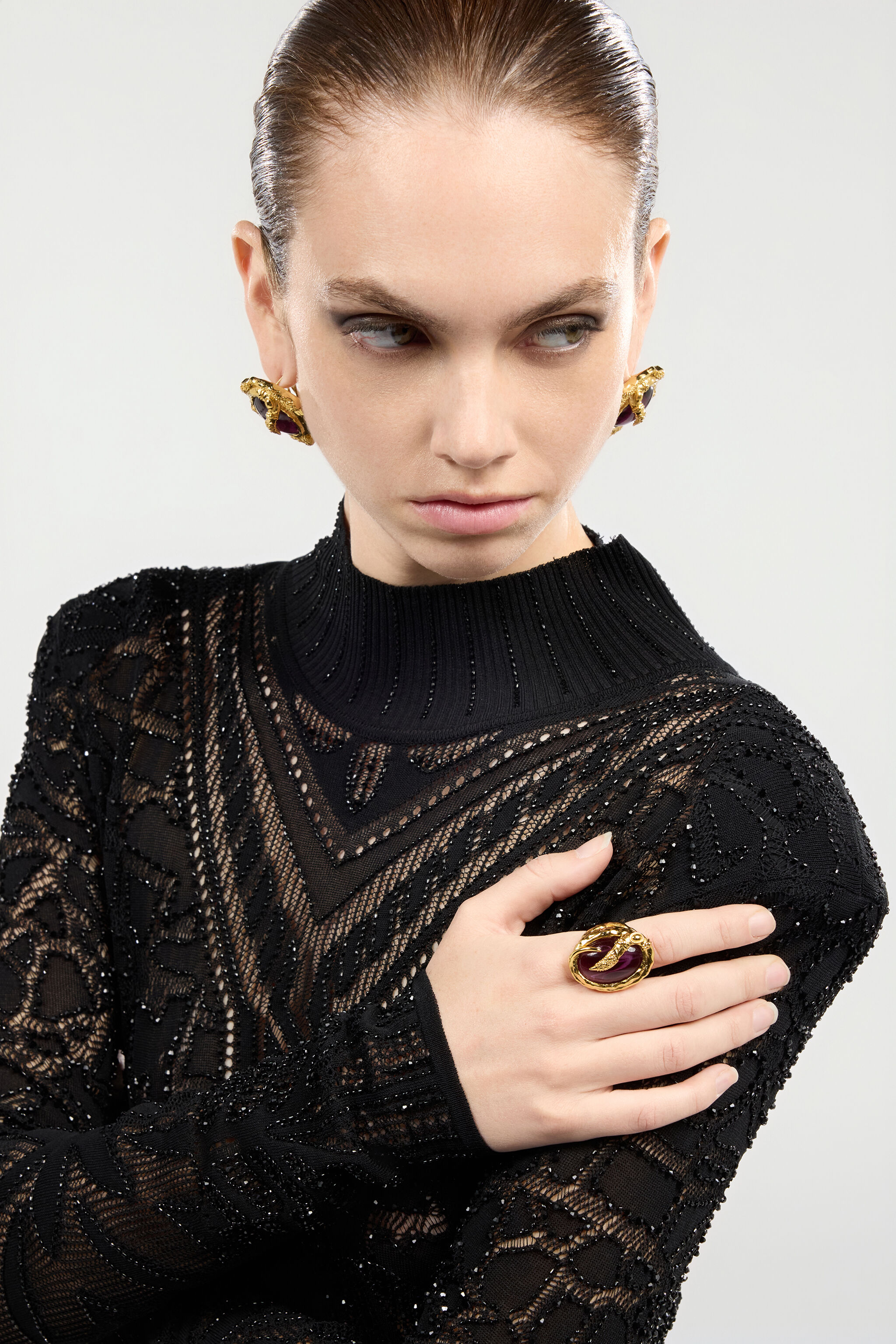 RC Gold Cocktail Ring with Amethyst Stone ORO/AMETISTA VWG003-AM081