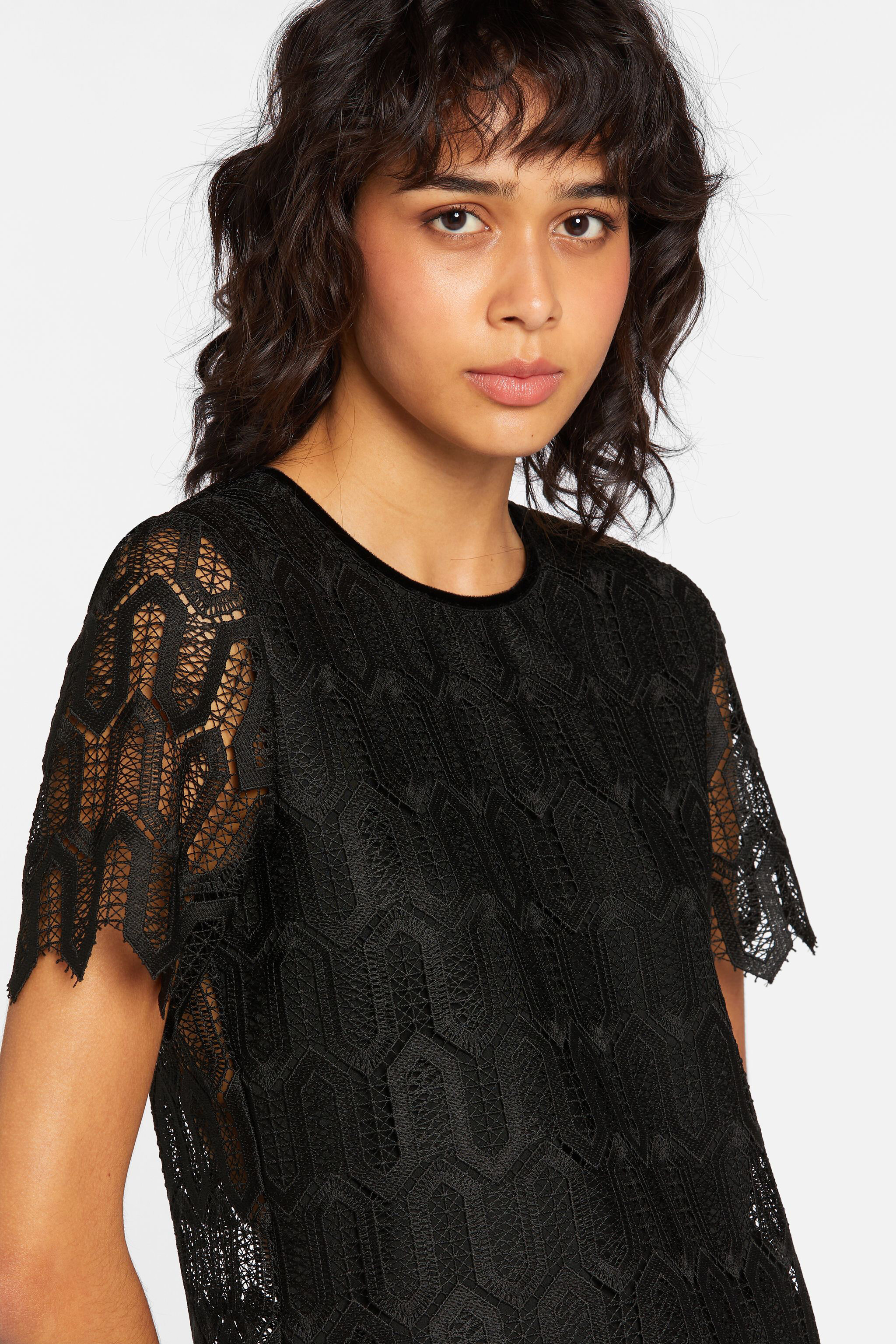 JC Just Cavalli Crochet-Lace Tassel Top Black HQLSEQ-ISEVY