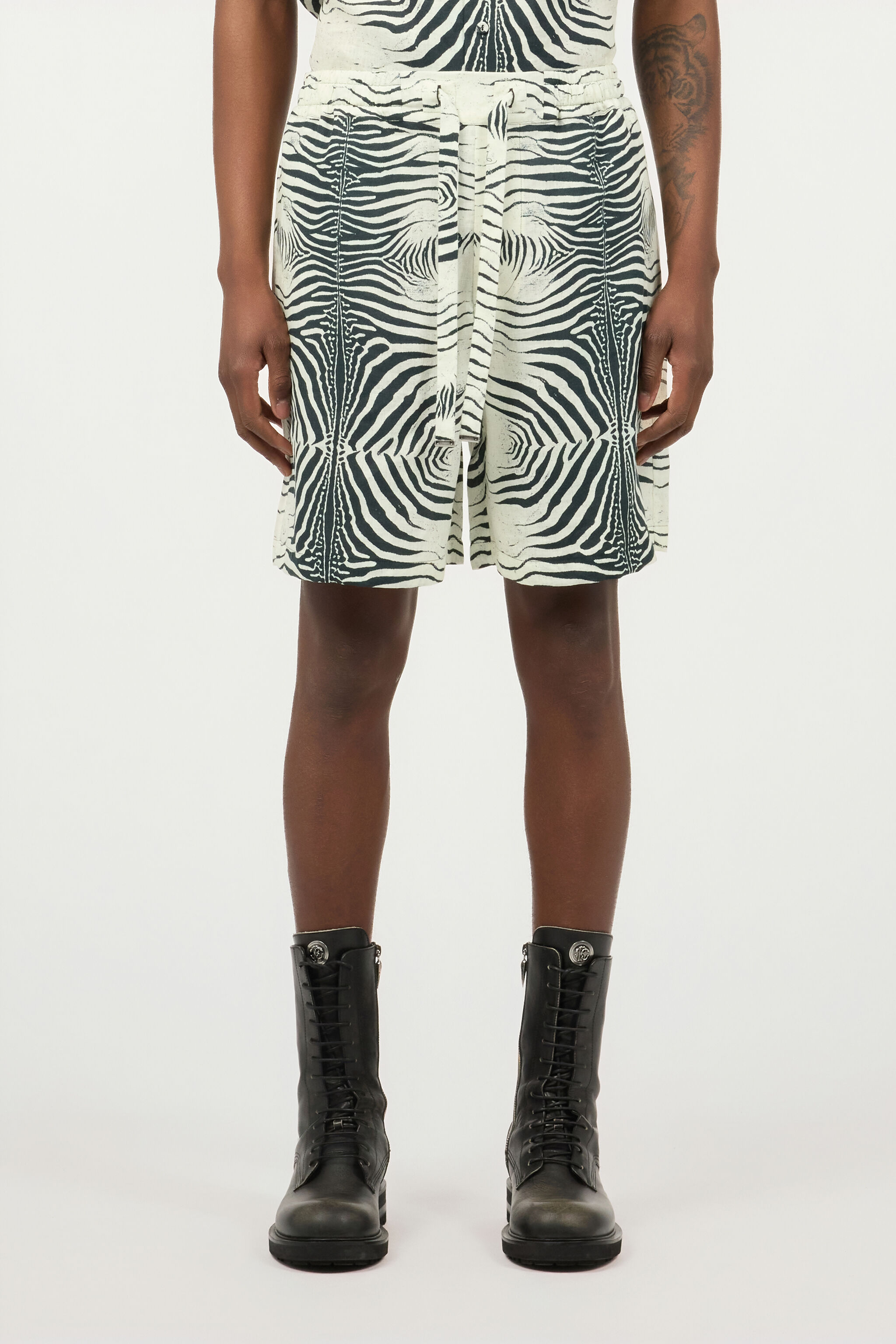 RC Bermudas De Lino Con Estampado Mini Zebra Negro/Blanco URT271-3HN49
