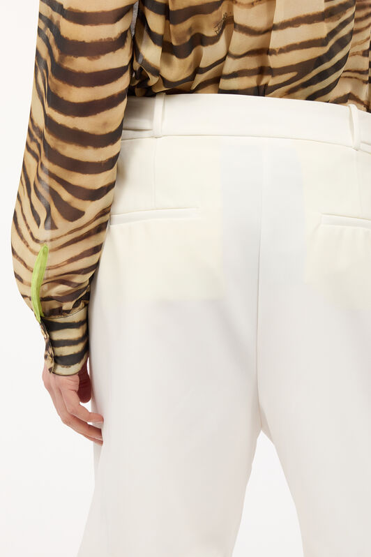 JC Tailored Shorts With Belt White UFT098-UF149