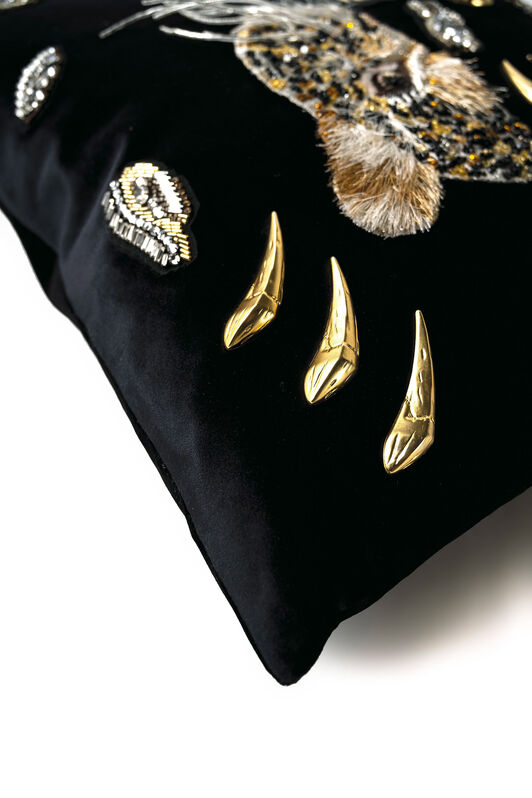 HO Jaguar Head-Appliqué Velvet Cushion Black NALJAI-JC###
