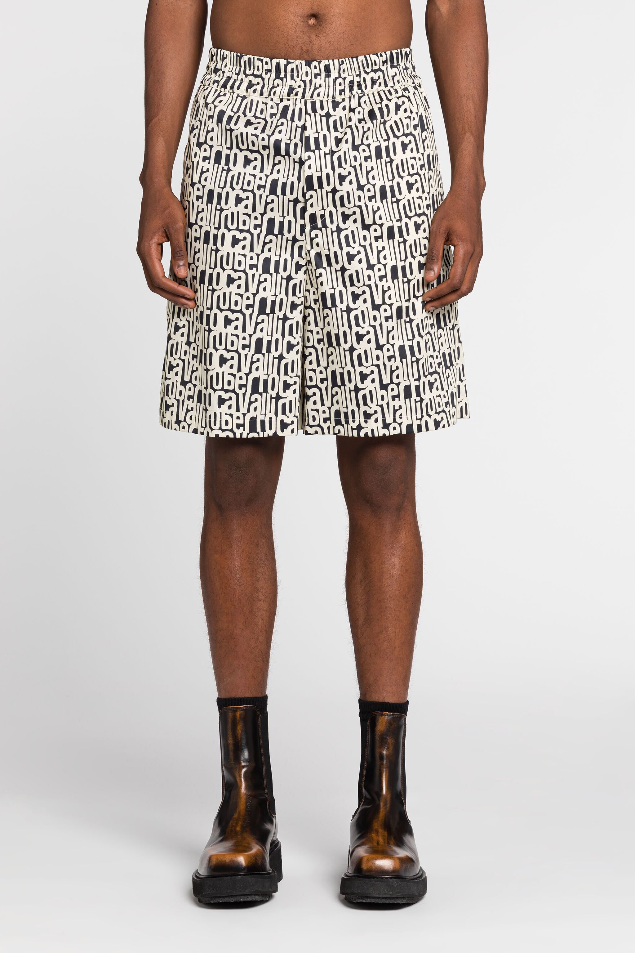 RC Logo-Print Cotton Shorts Black/White RRT241-1Z020