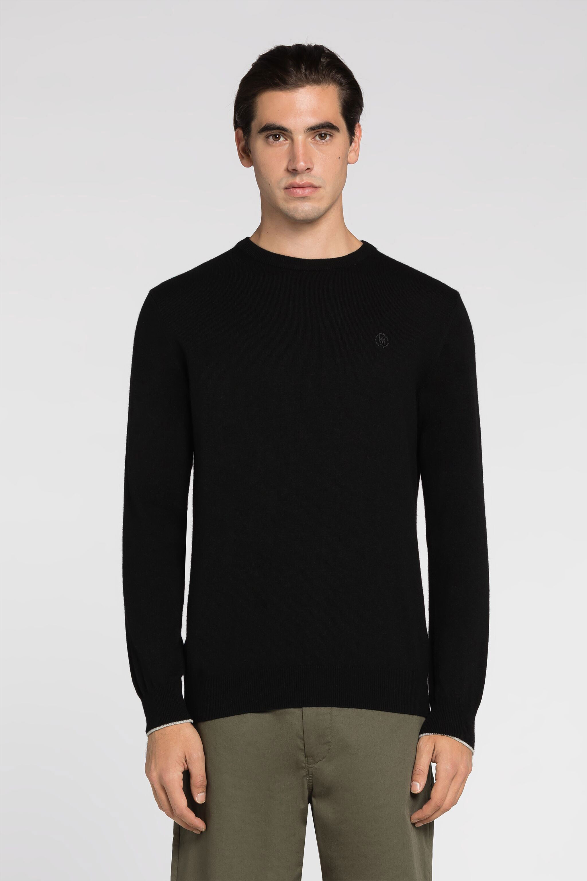 RC Maglione con ricamo Monogram RC Nero JSM00A-MI014