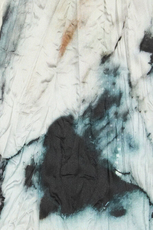 RC Blouse with Marble print Black/White TWT600-7NN18
