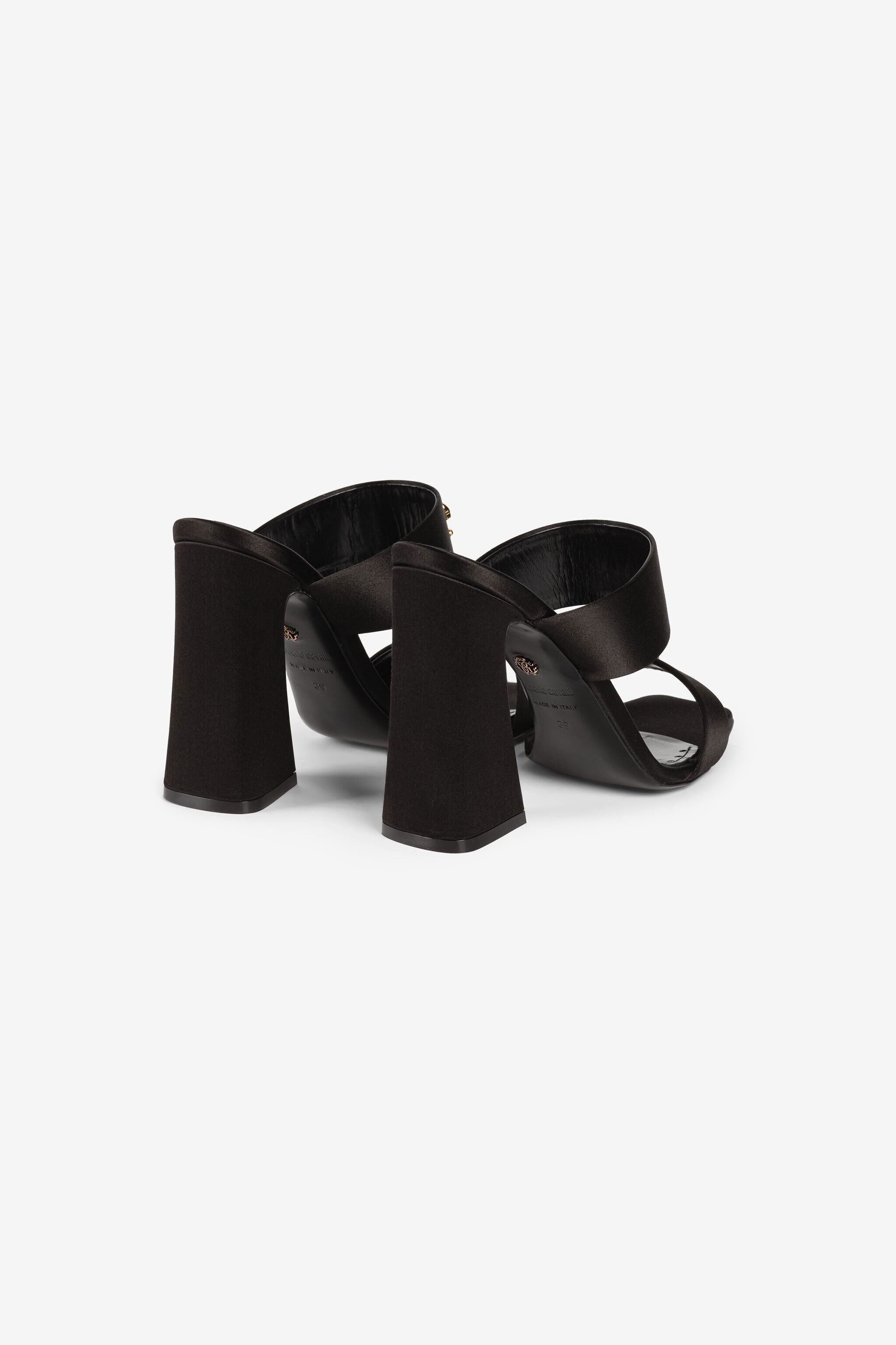 RC 120mm logo-plaque slip-on sandals Black QKS700-SE126