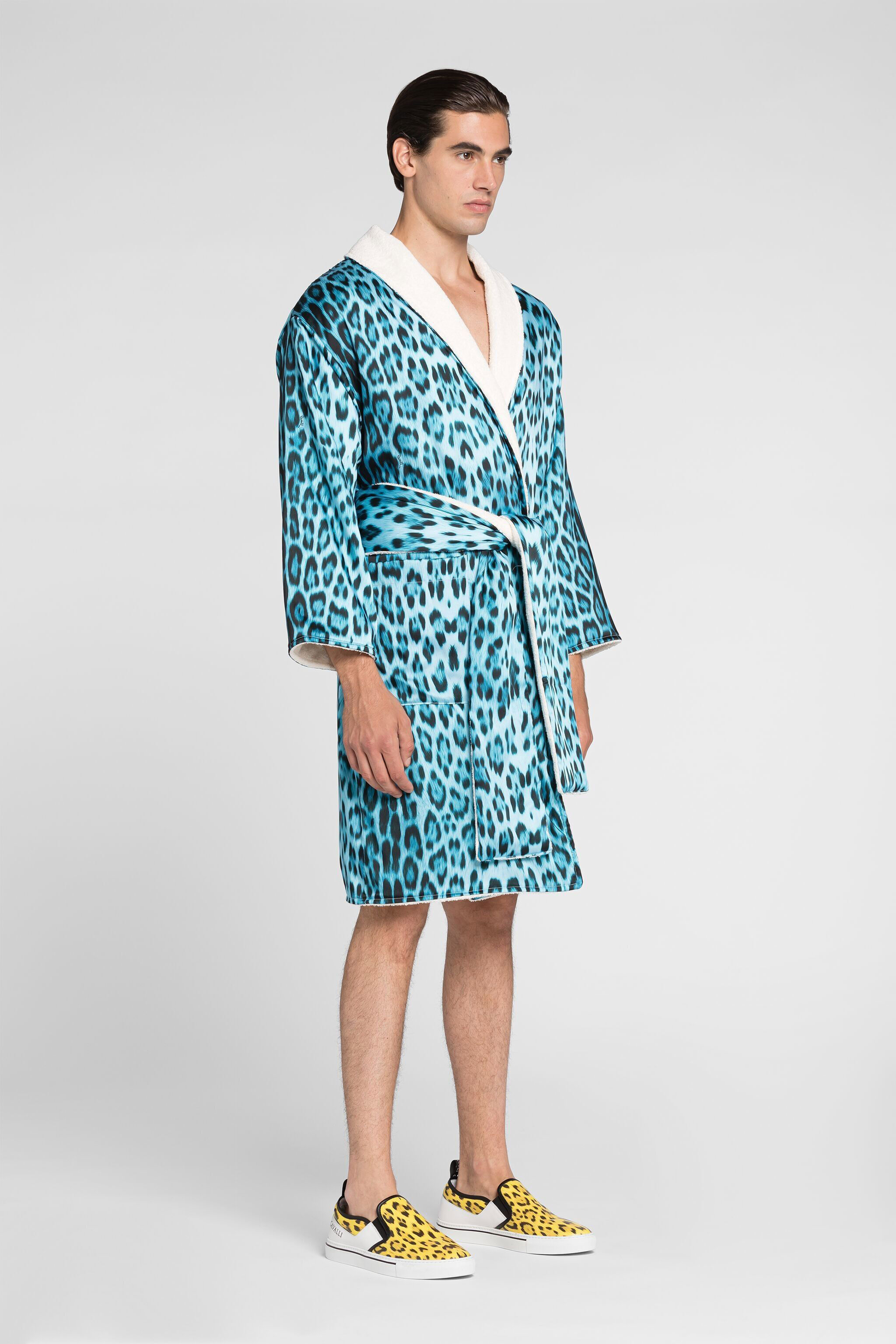 Leopard-print robe in Light blue for Men | Roberto Cavalli®