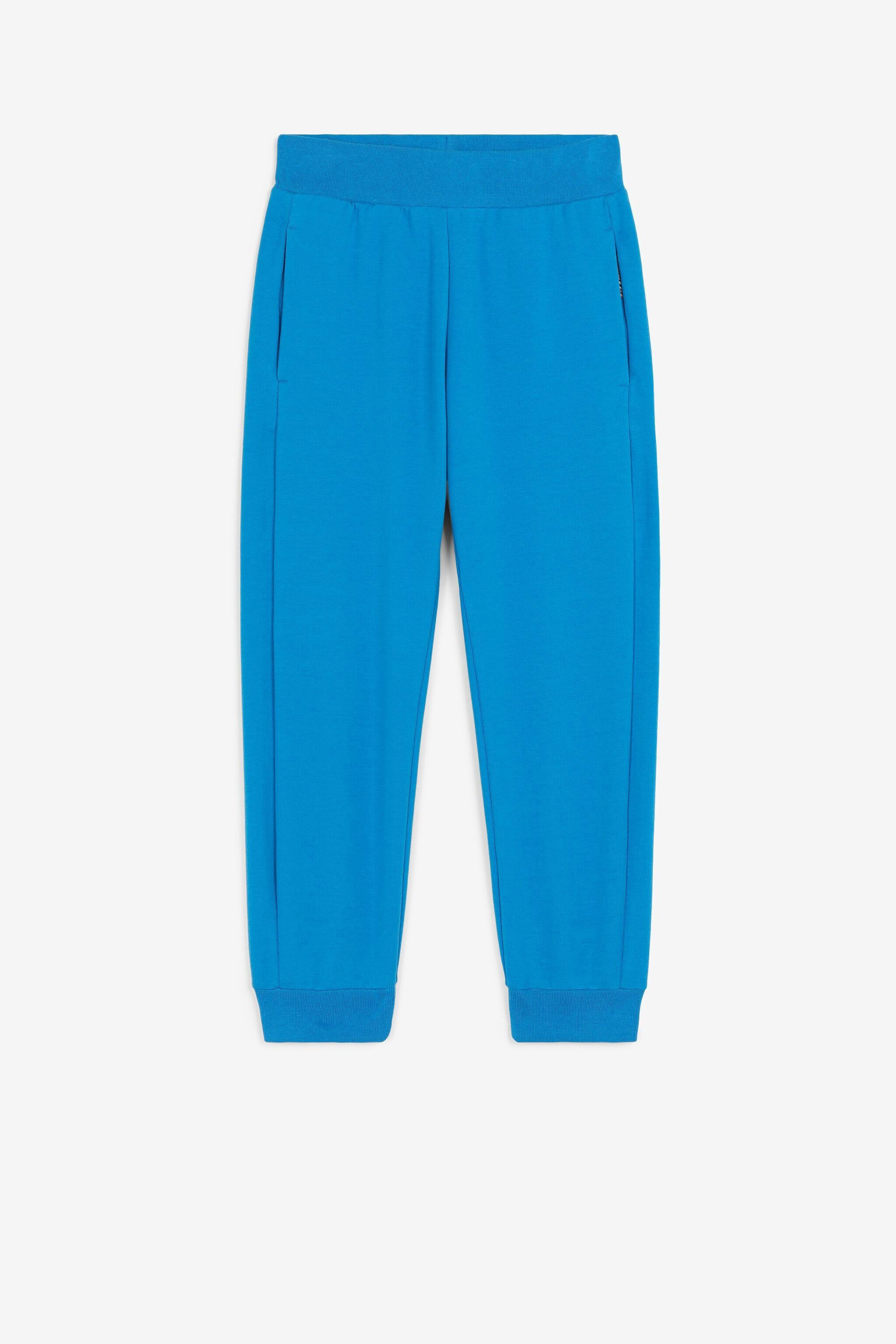 JU Pantalón de chándal con logotipo Azul QJT240-CF050