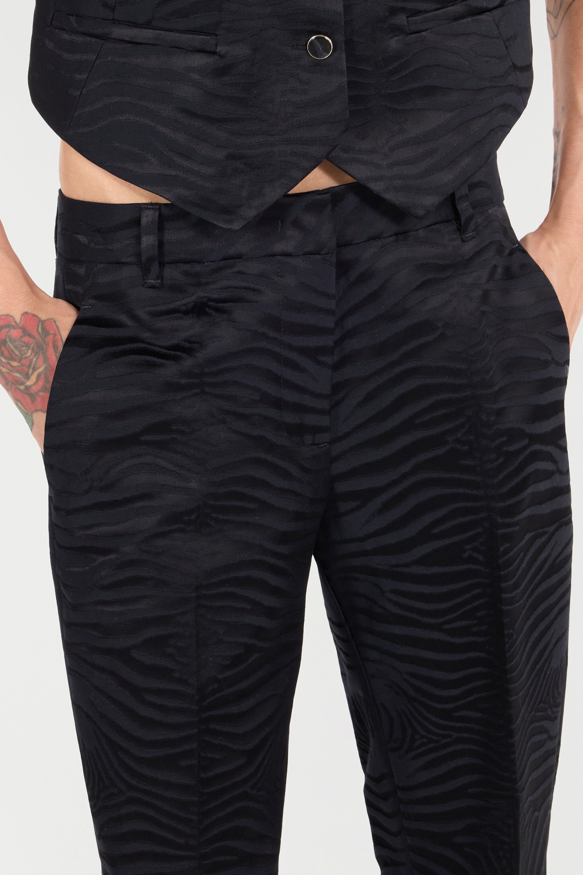RC Pants With Solid-Color Tiger Skin Pattern Black UKT207-TJ033